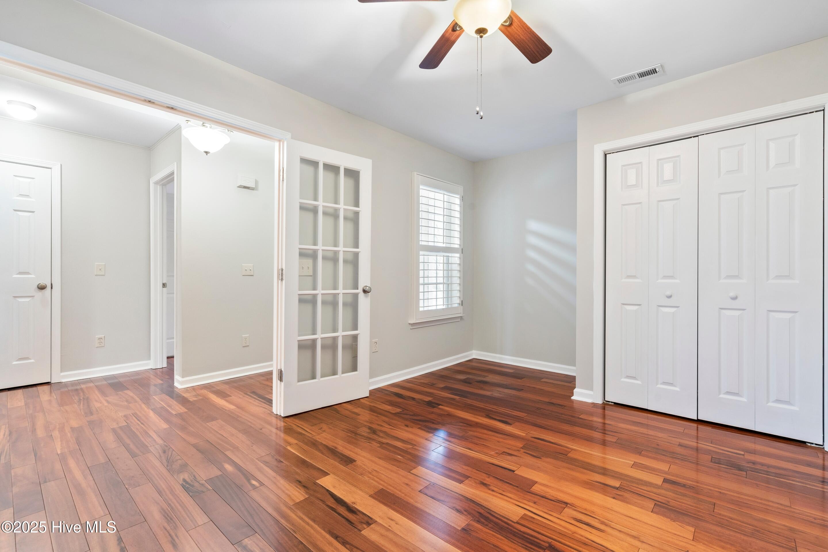 100538877 | Photo 32