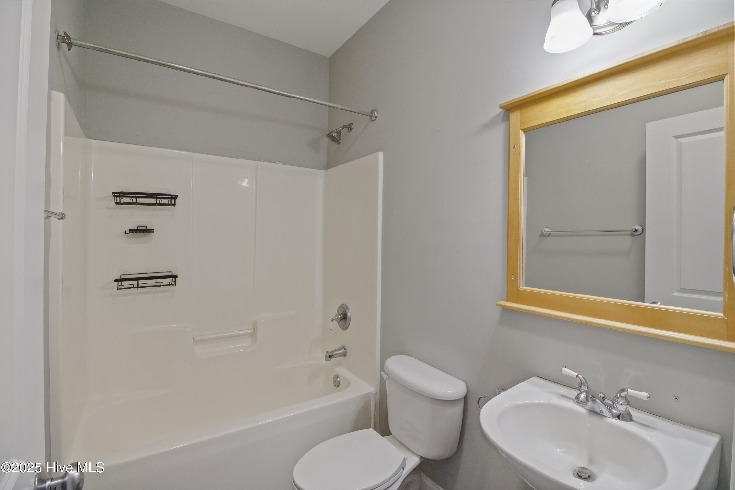 100541594 | Photo 18