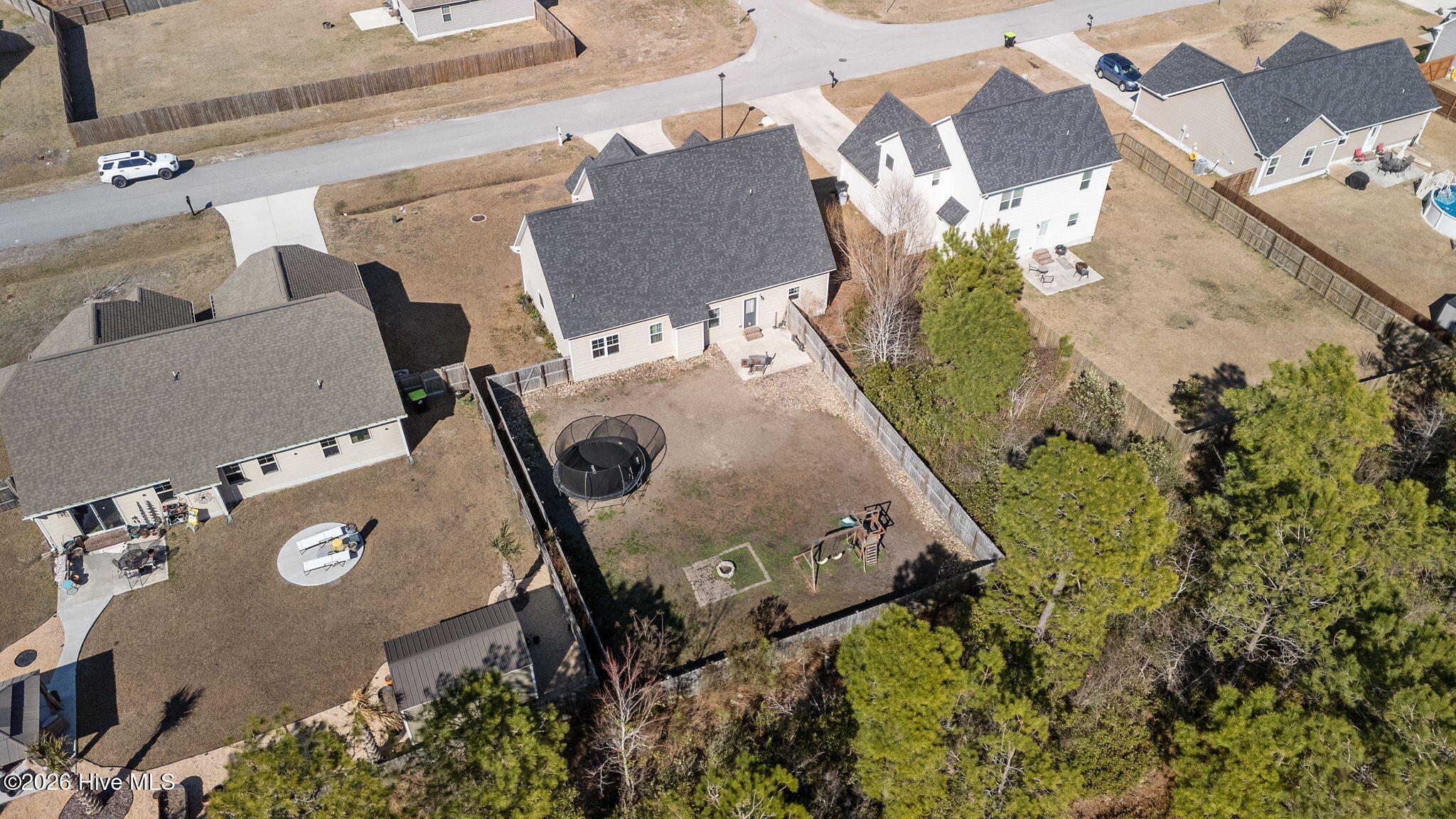 100558227 | Photo 41