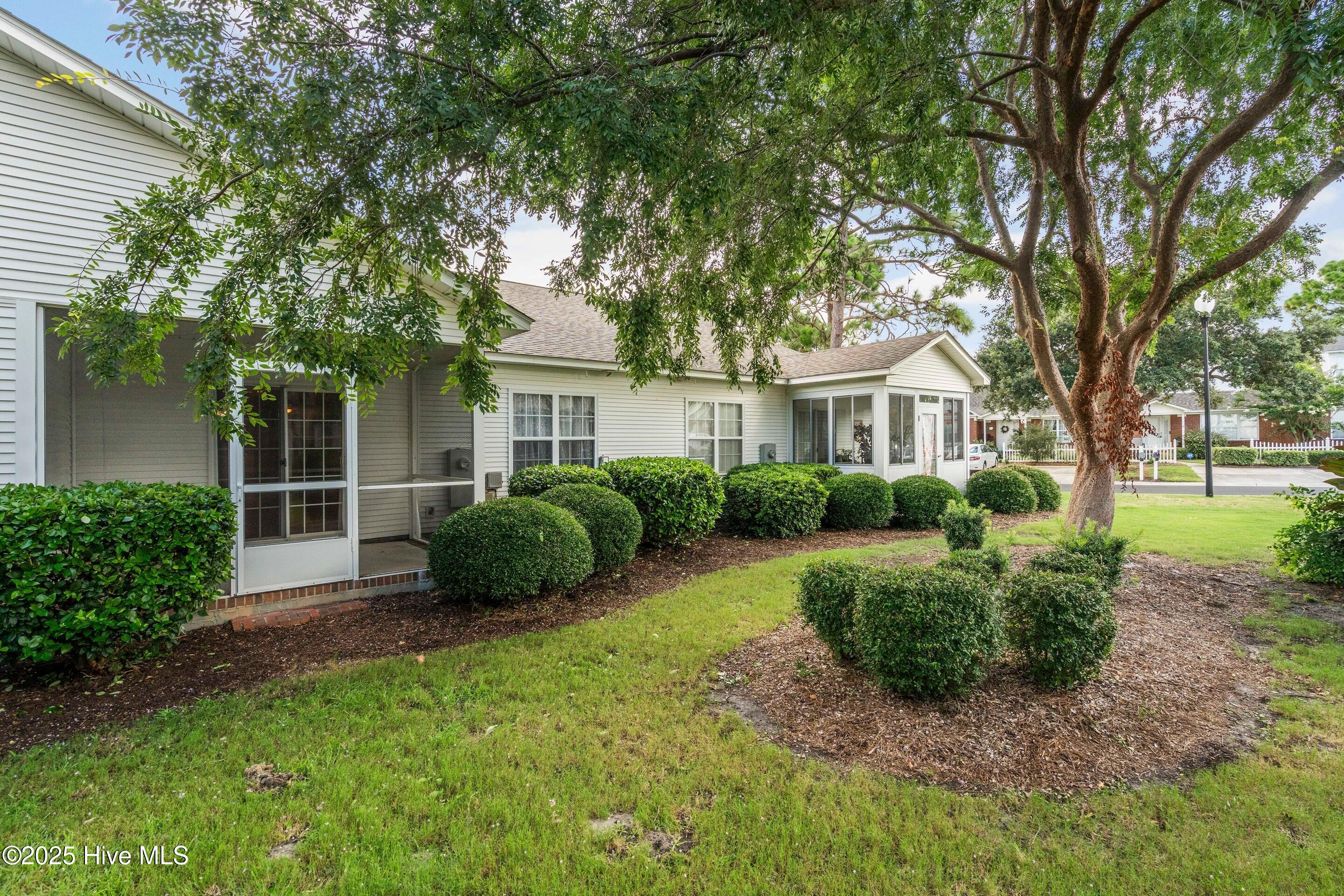 100522418 | Photo 45