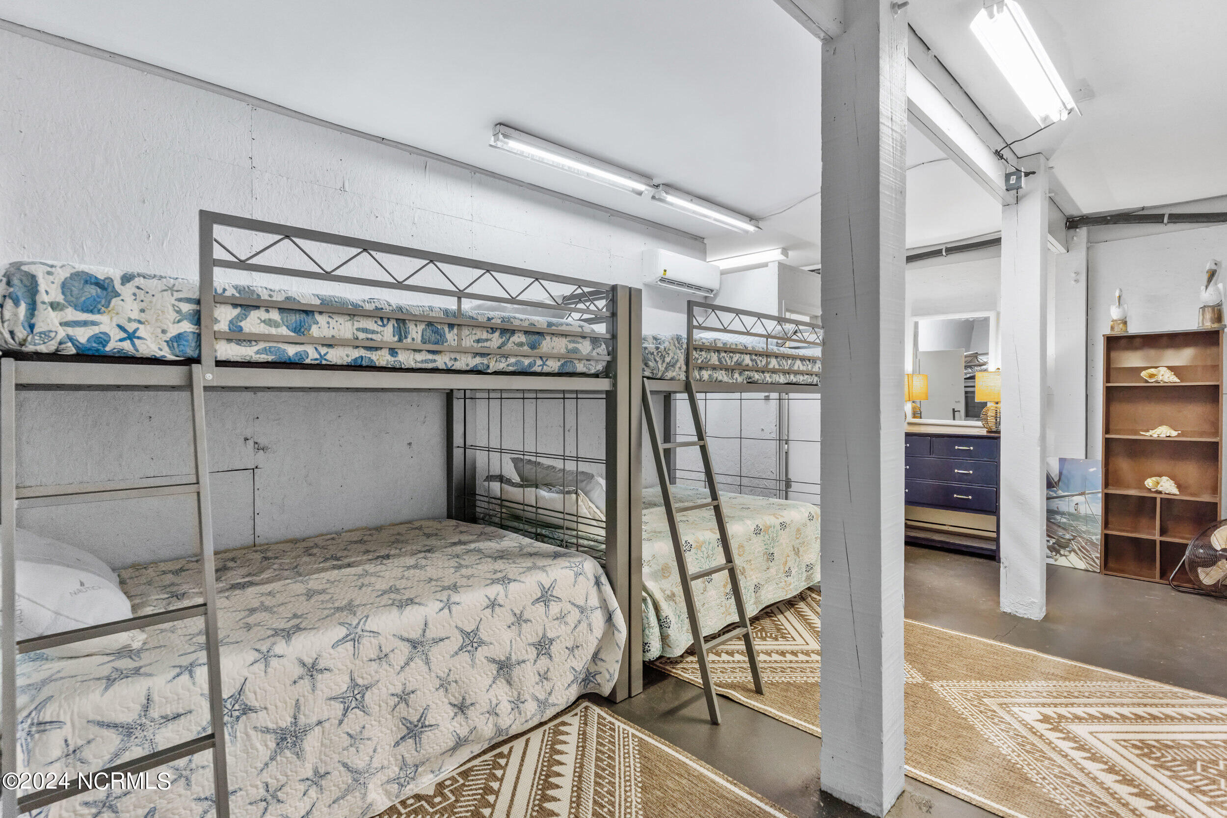 100539951 | Photo 34