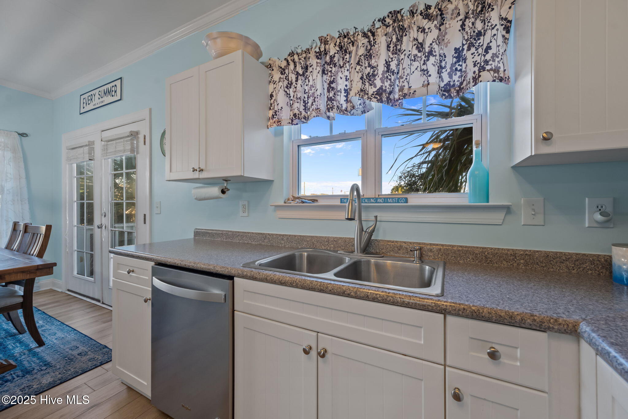 100537897 | Photo 16