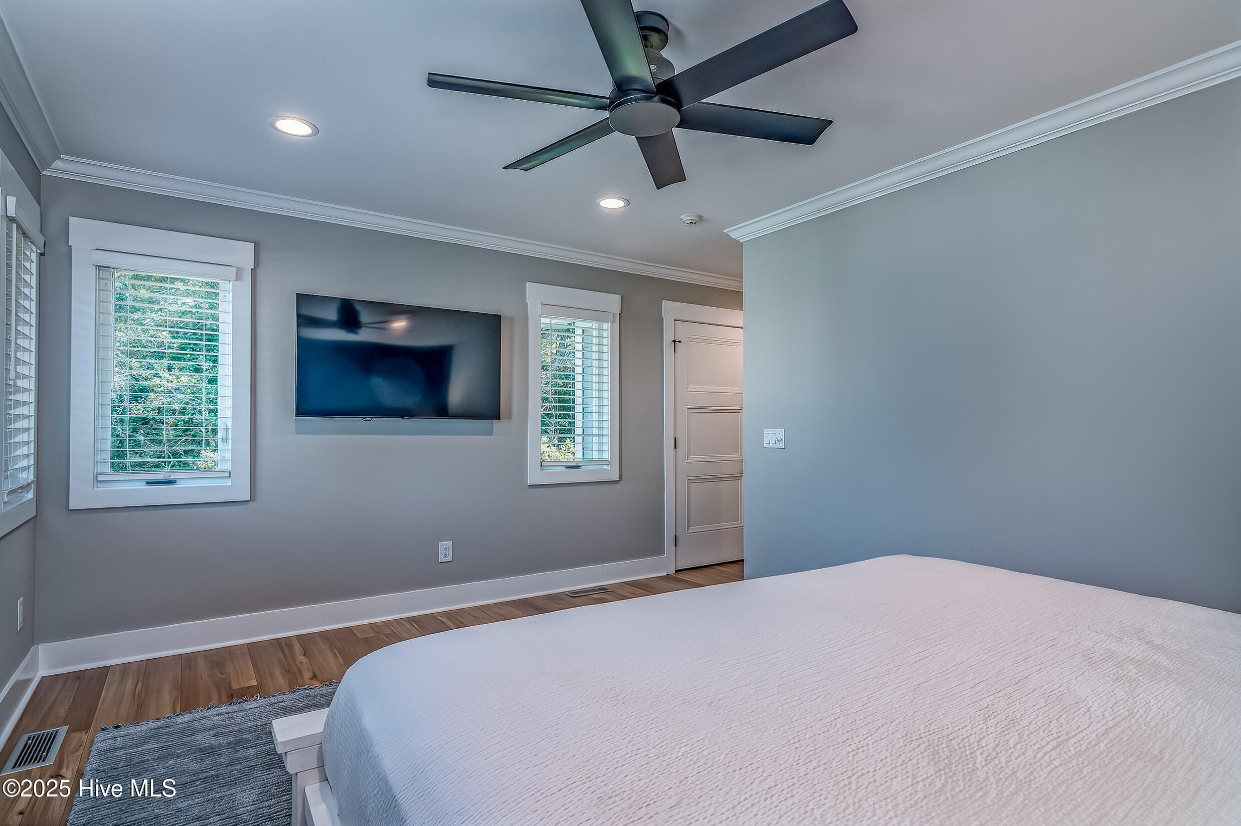 100543334 | Photo 19