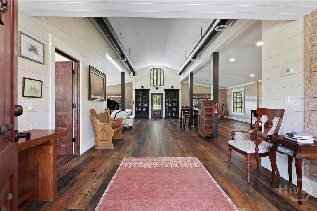 5747 Ogeechee Road, Savannah, GA, 31405