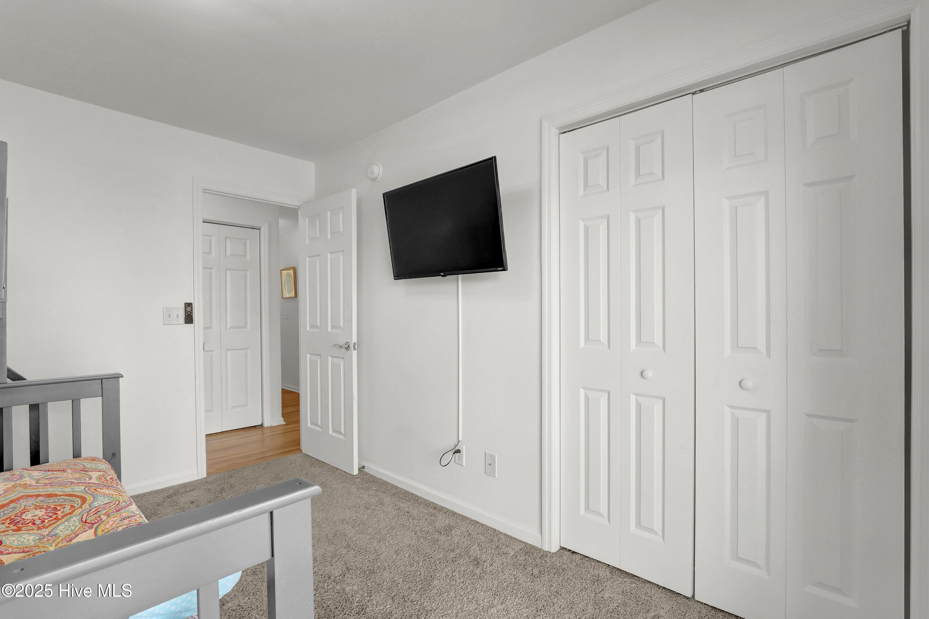 100521300 | Photo 69