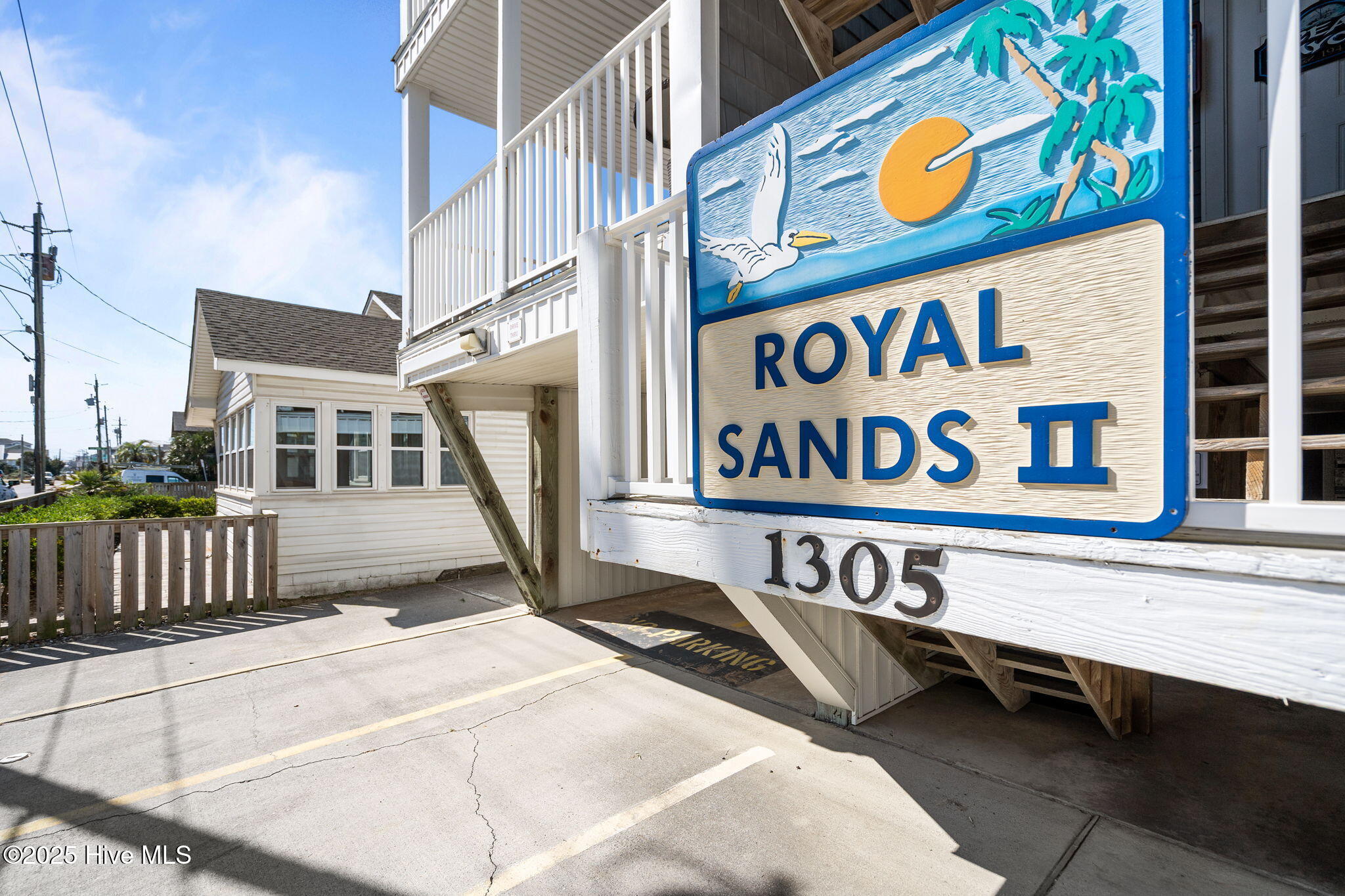 100538407 | Photo 35