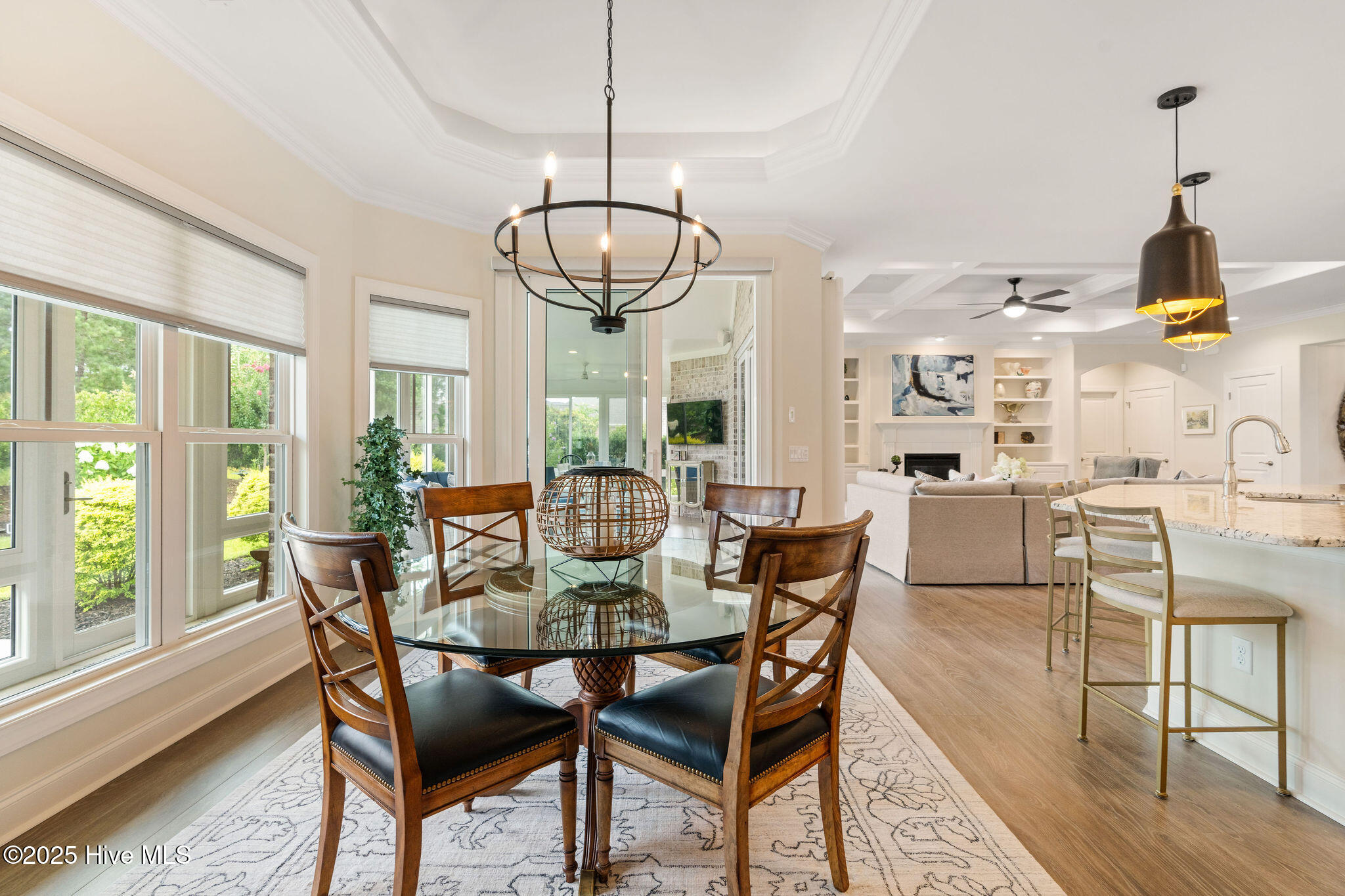 100517606 | Photo 36