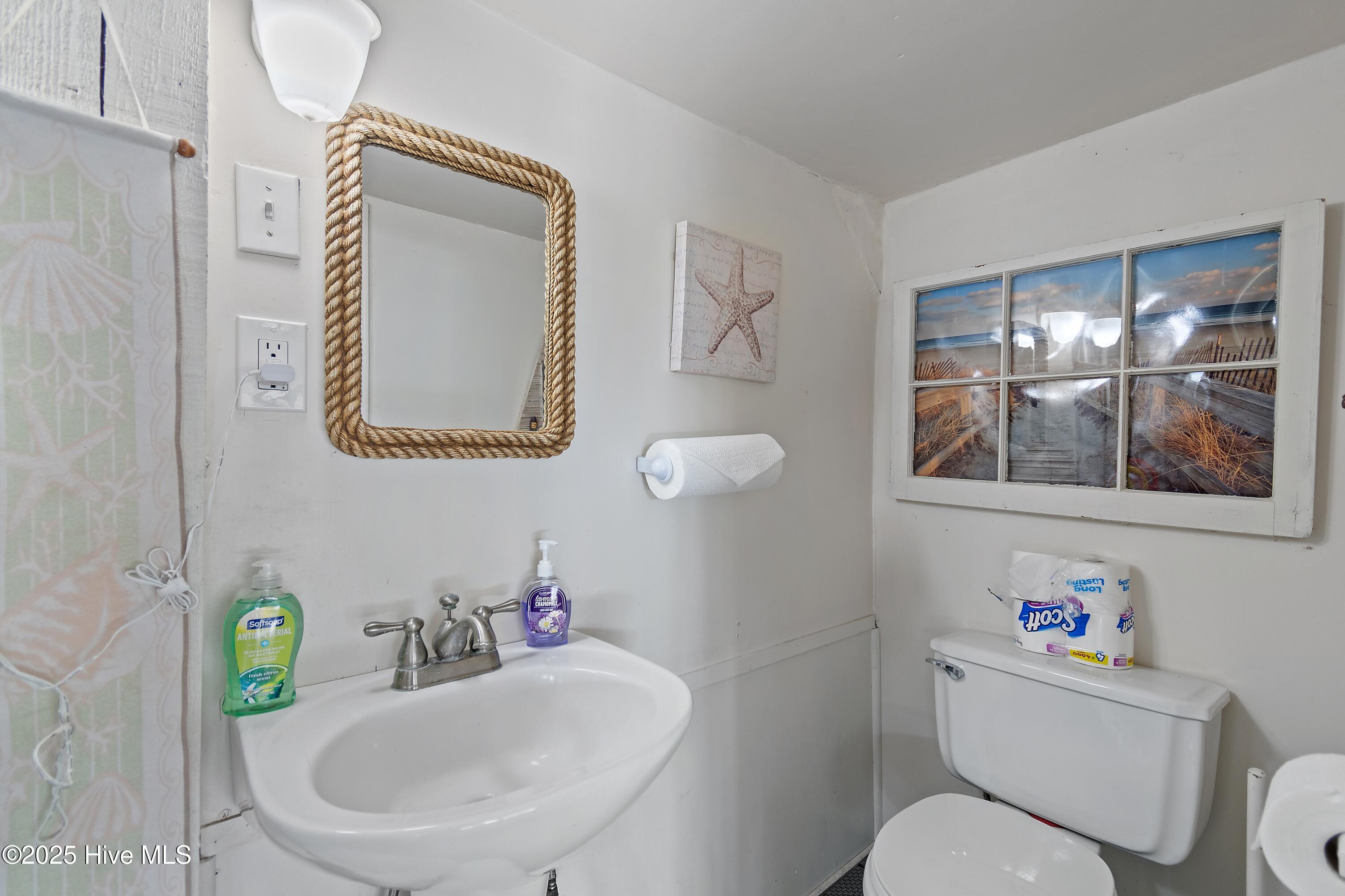 100529759 | Photo 33