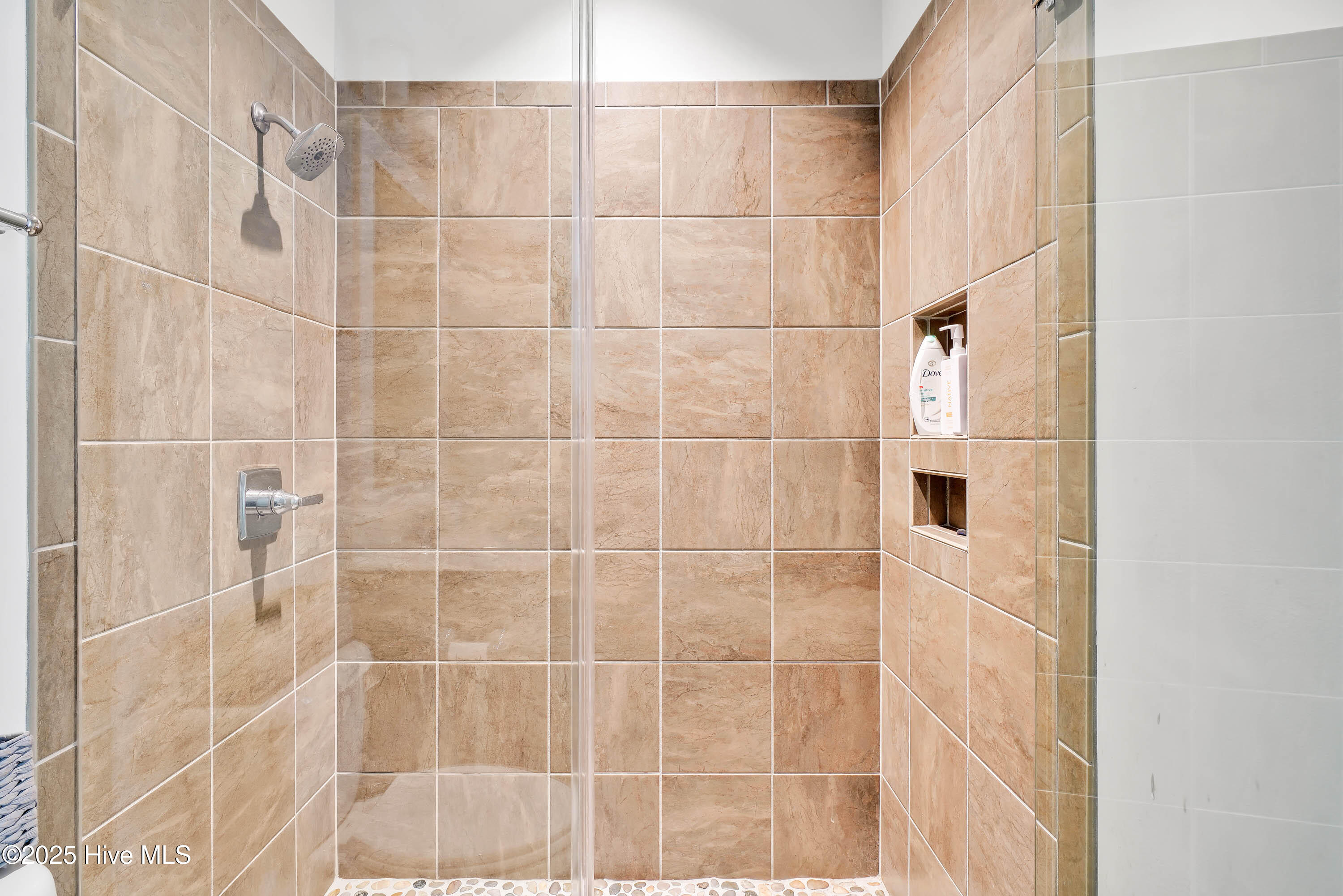 100552715 | Photo 45