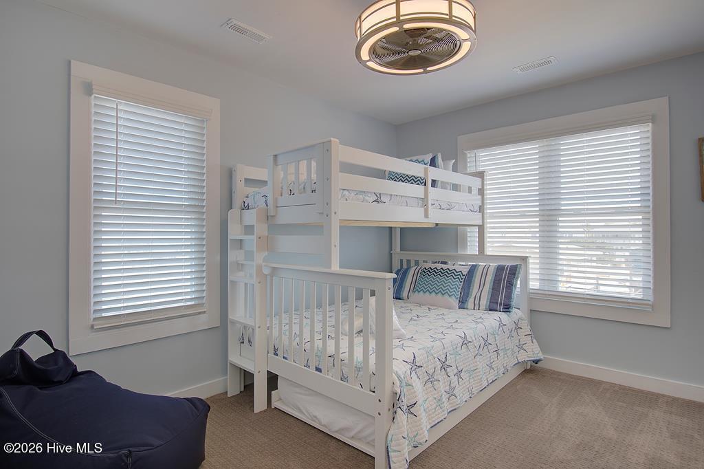 100556591 | Photo 41