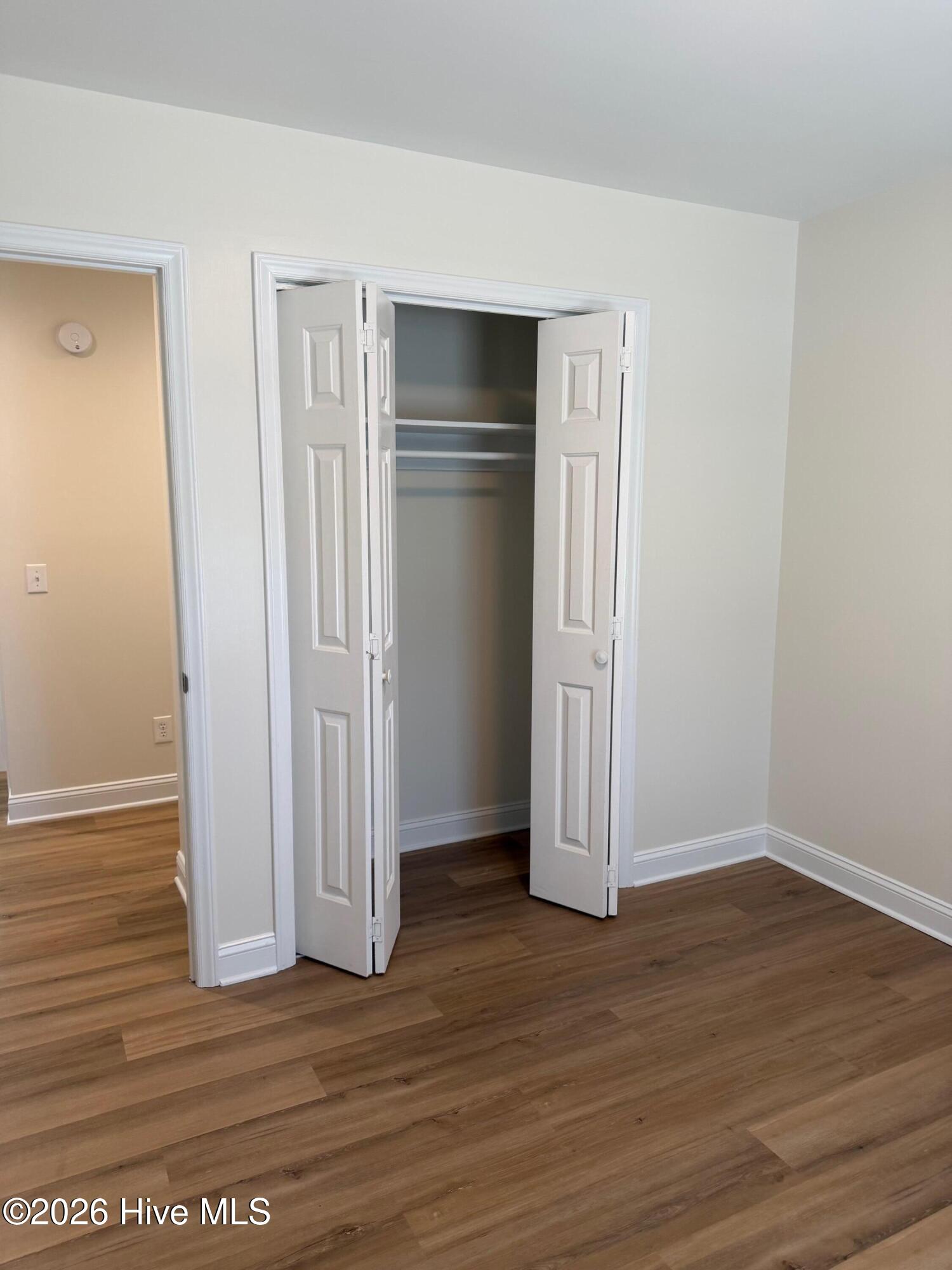 100568177 | Photo 35