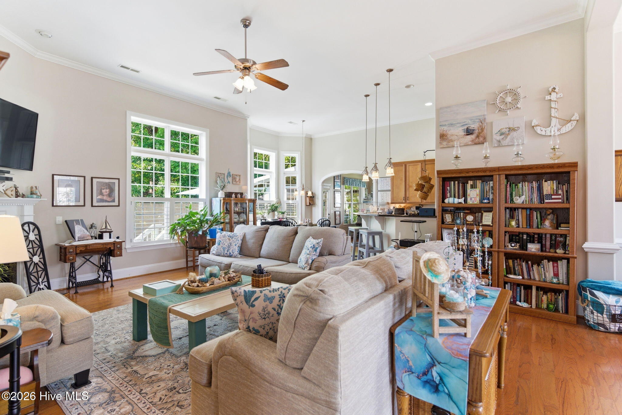 100569602 | Photo 16