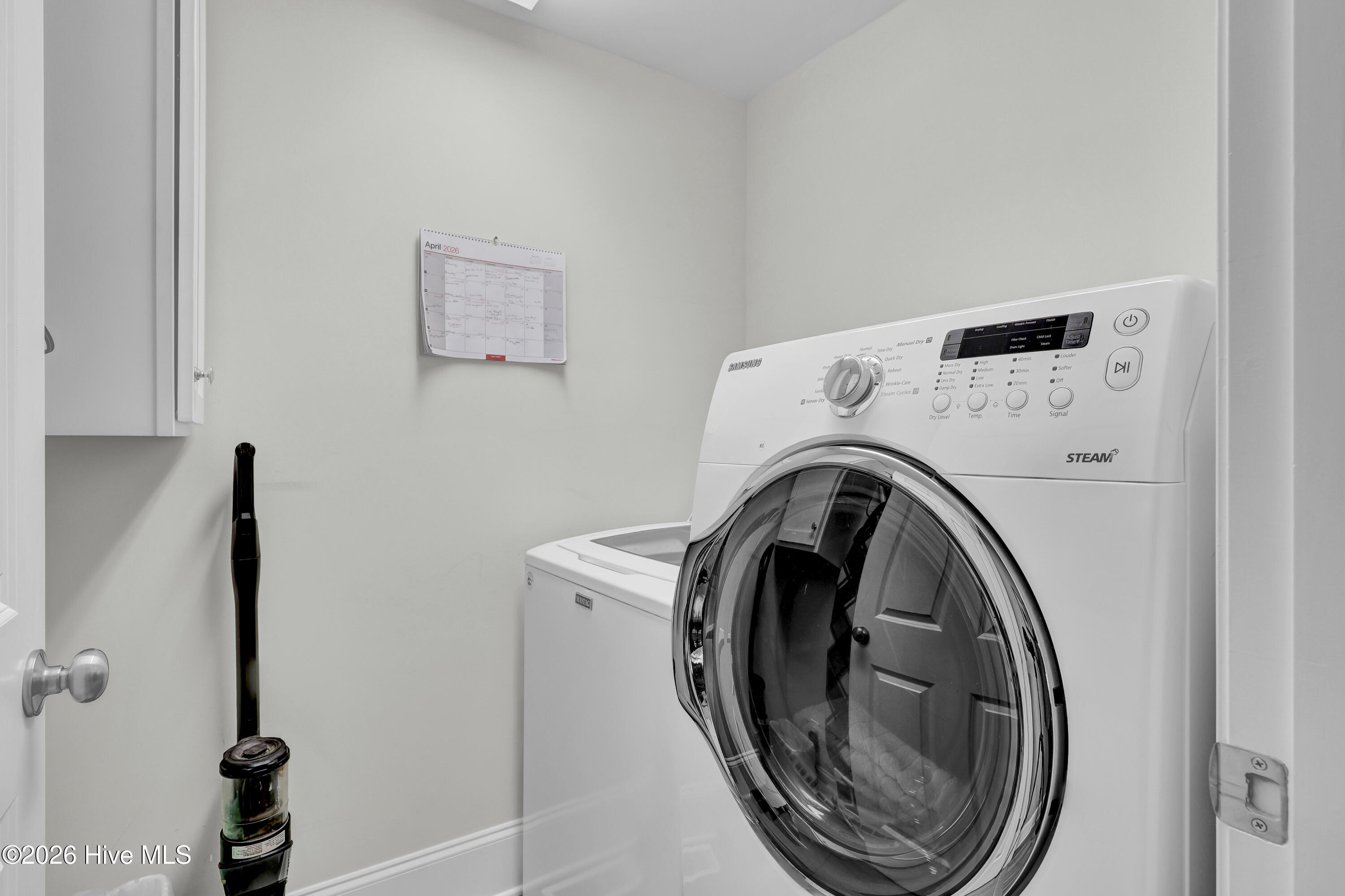 100566208 | Photo 17