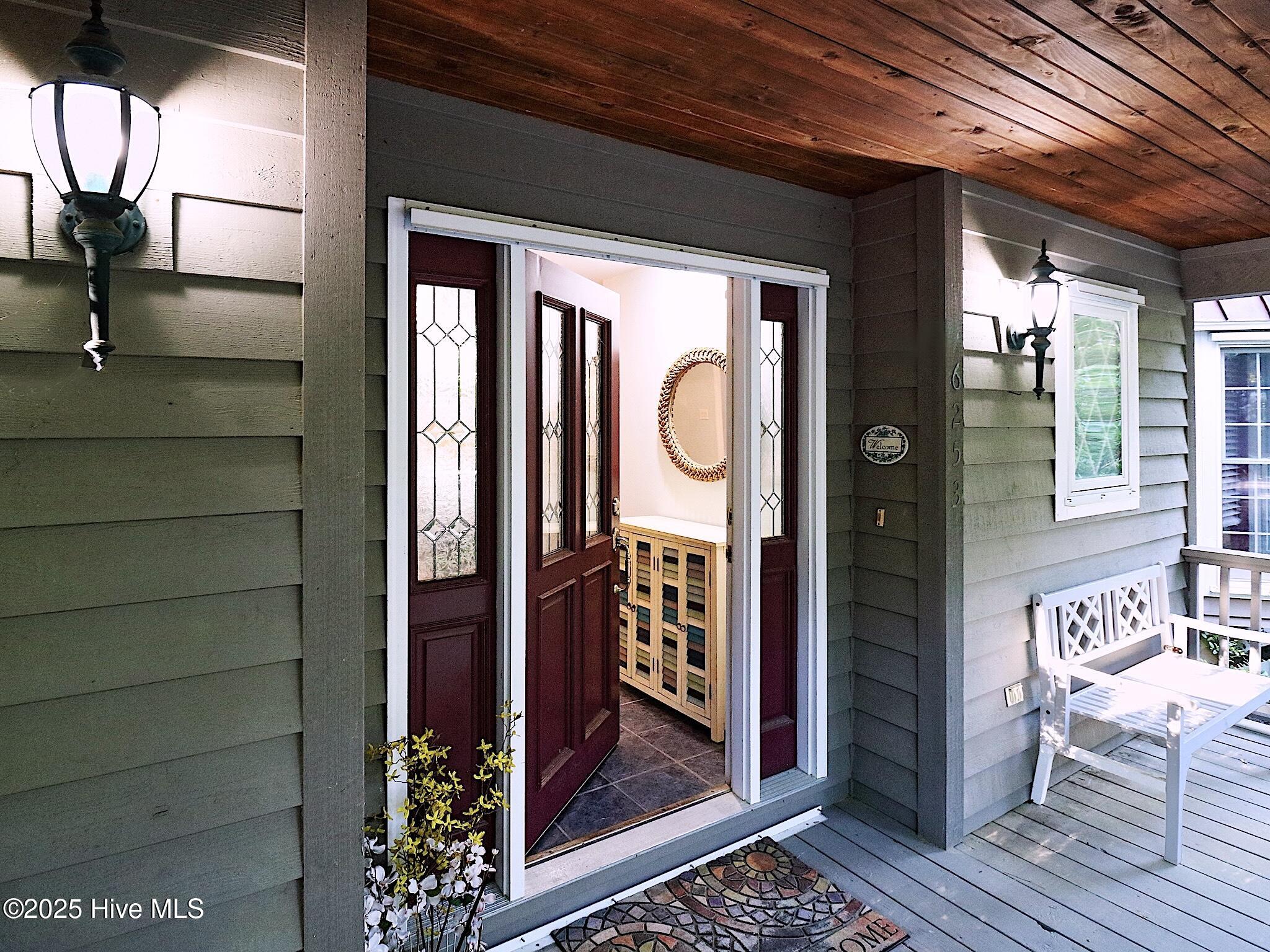 100504796 | Photo 60