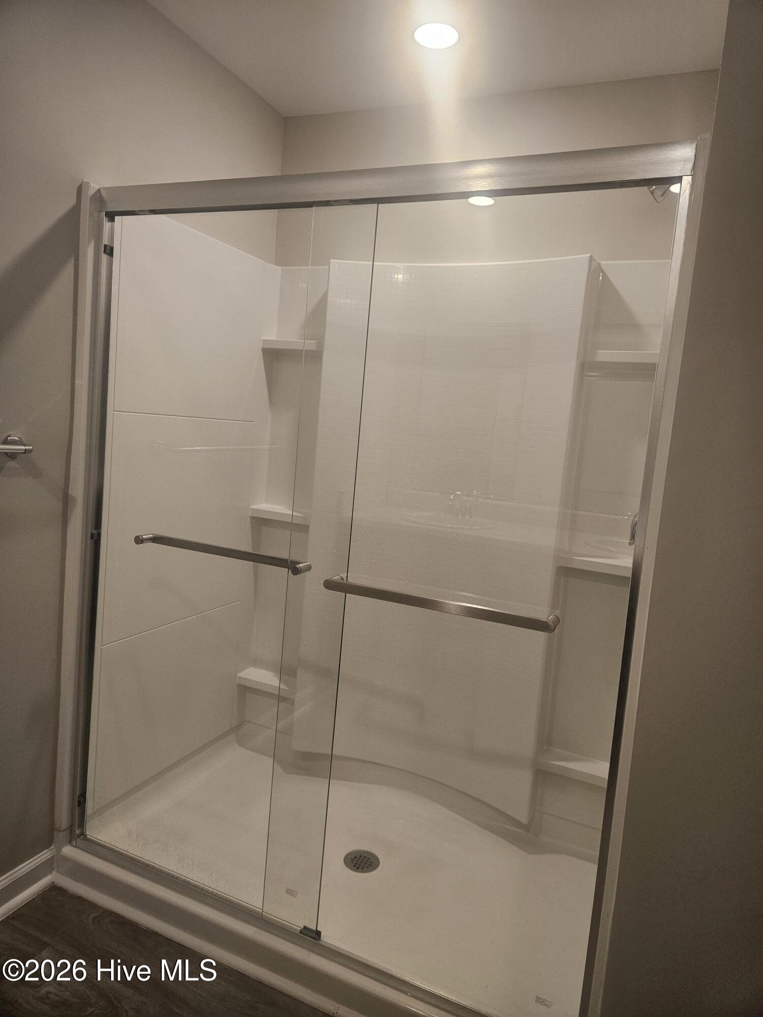 100556834 | Photo 18