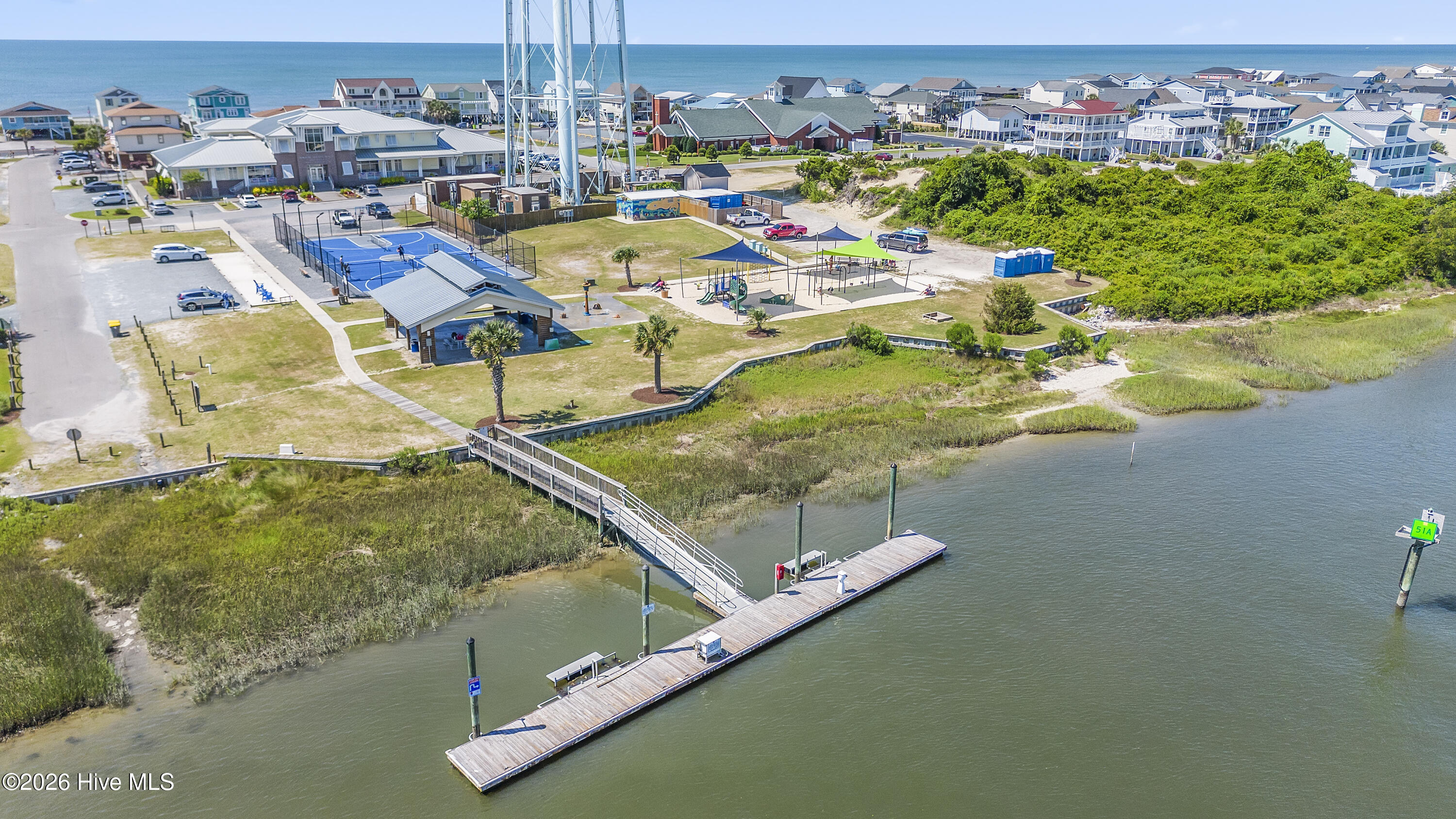 100552709 | Photo 58