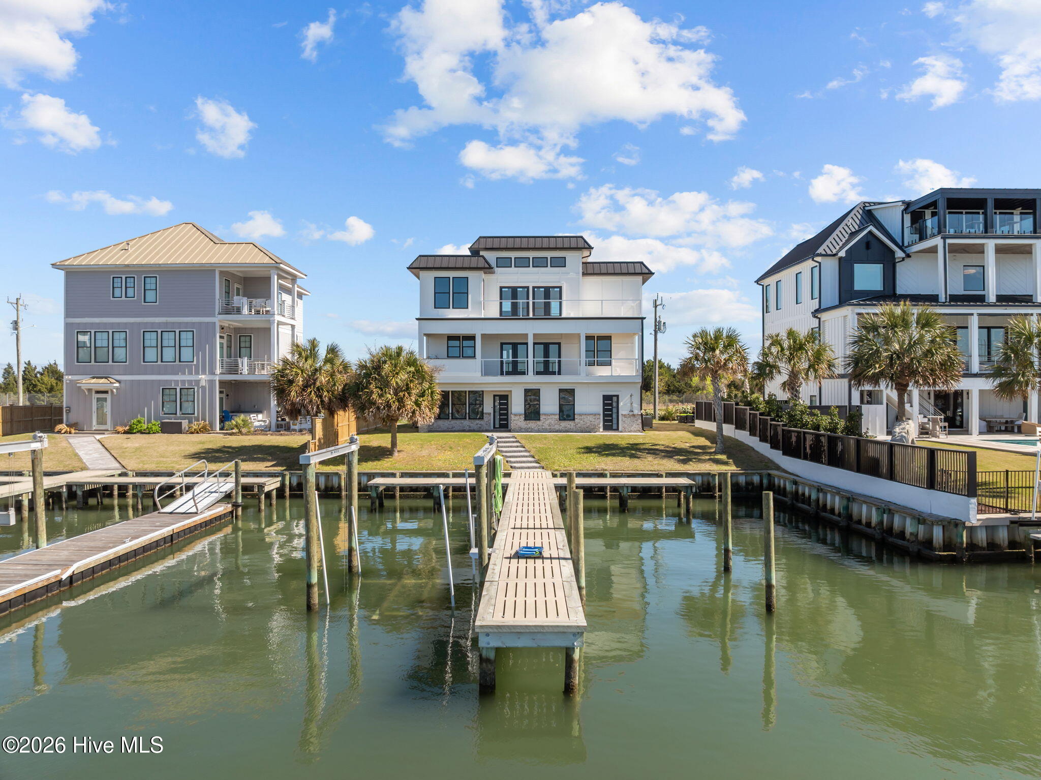 208 Radio Island Road, Morehead City, NC, 28557