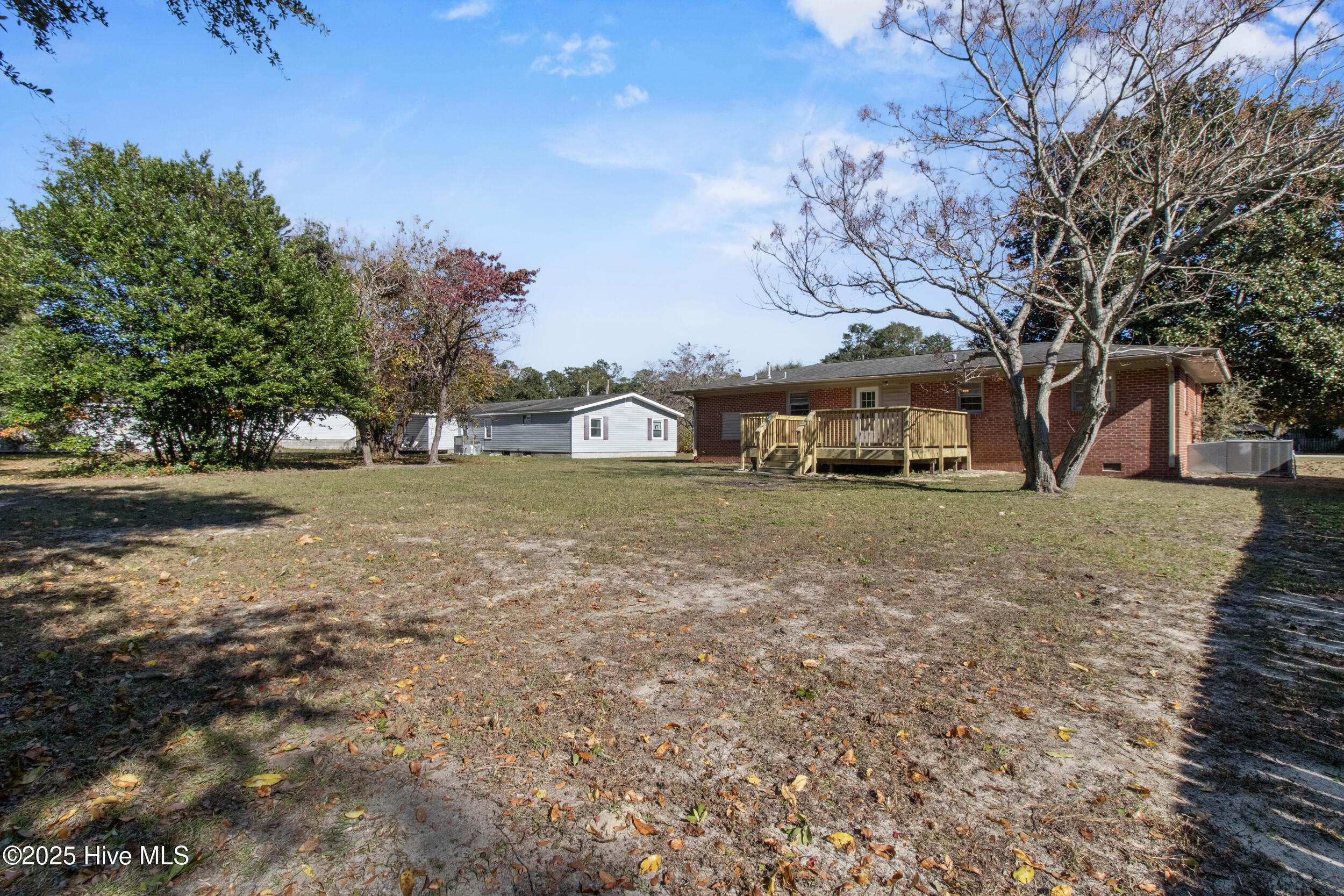 100541080 | Photo 28