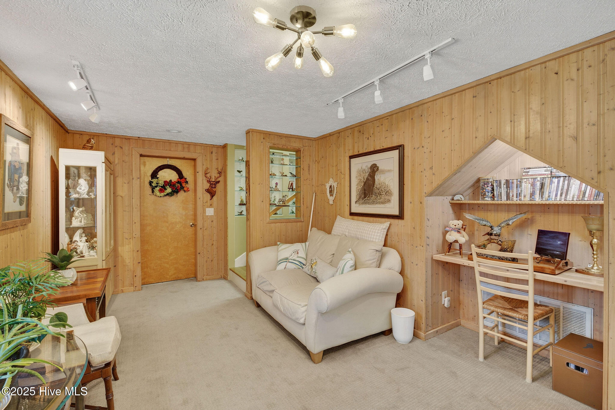 100542936 | Photo 58