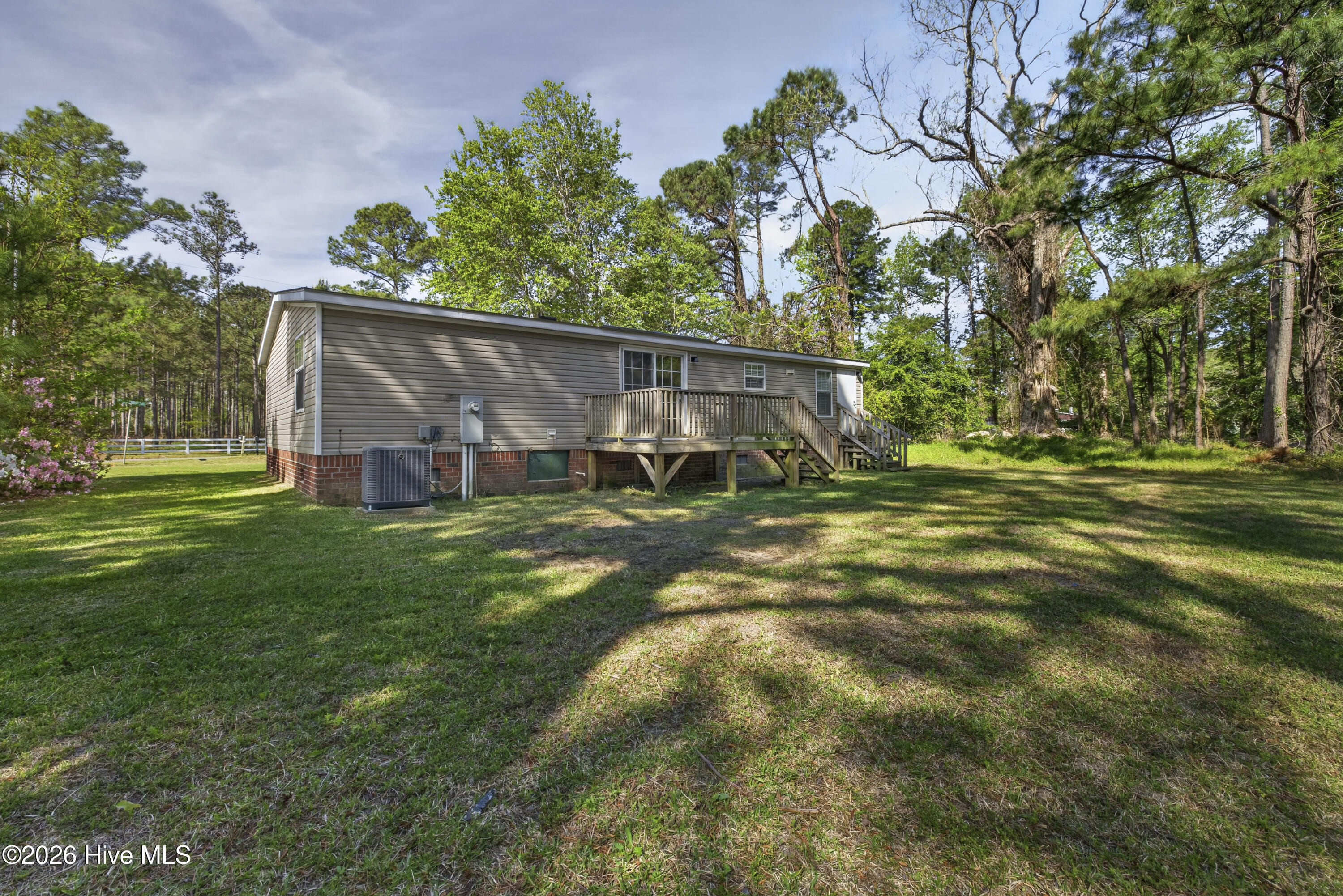 100566383 | Photo 29