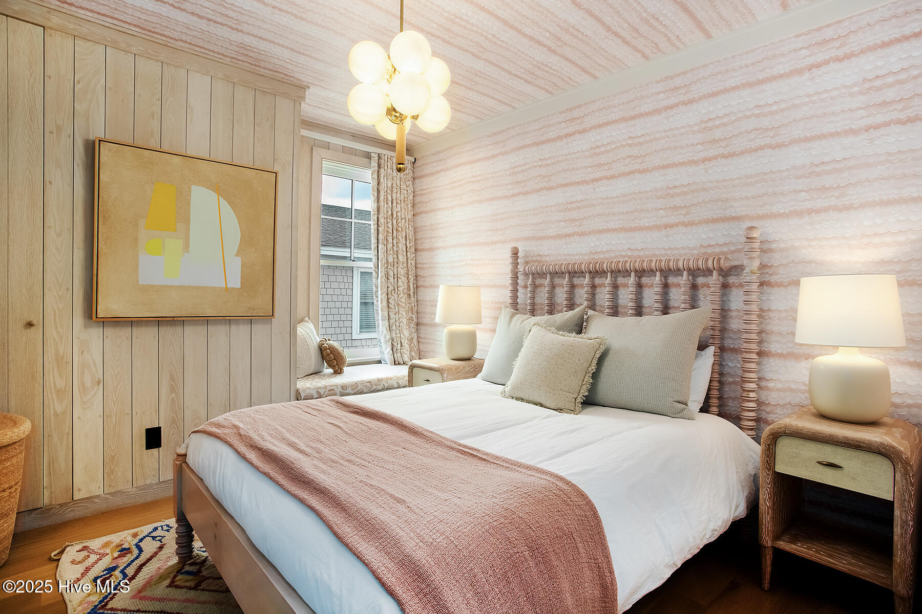 100528983 | Photo 30