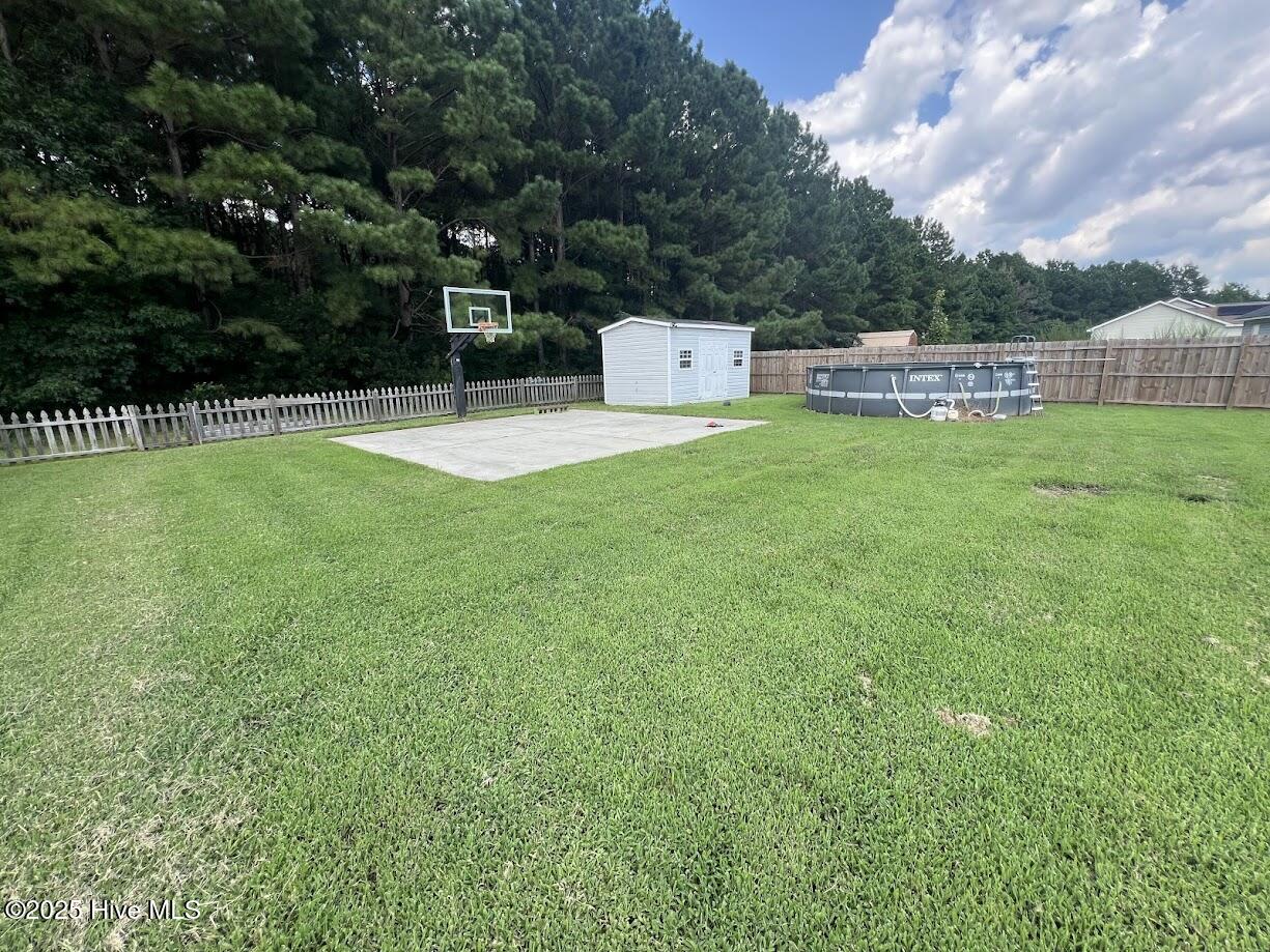 Homes for sale in Burgaw, NC | 206 Woodbine Ter, Burgaw, NC 28425 | MLS# 100525737