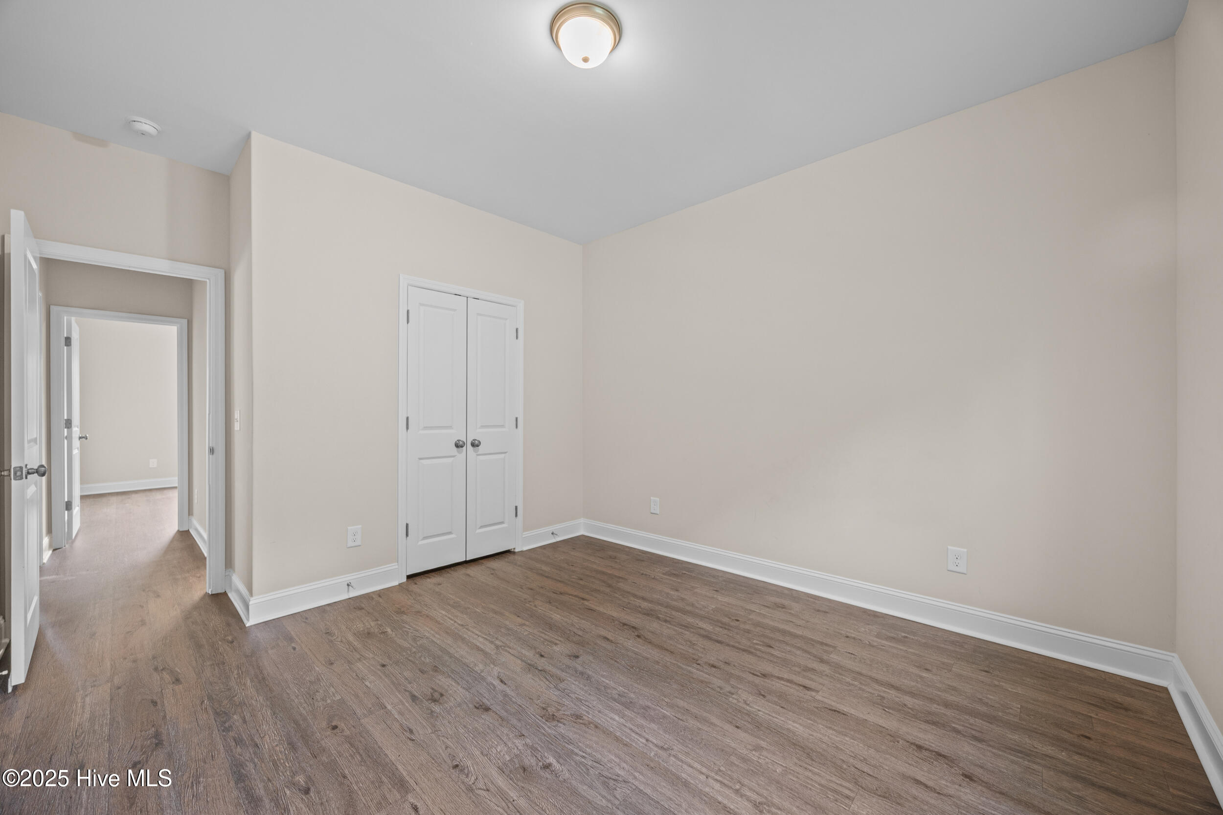 100531744 | Photo 18