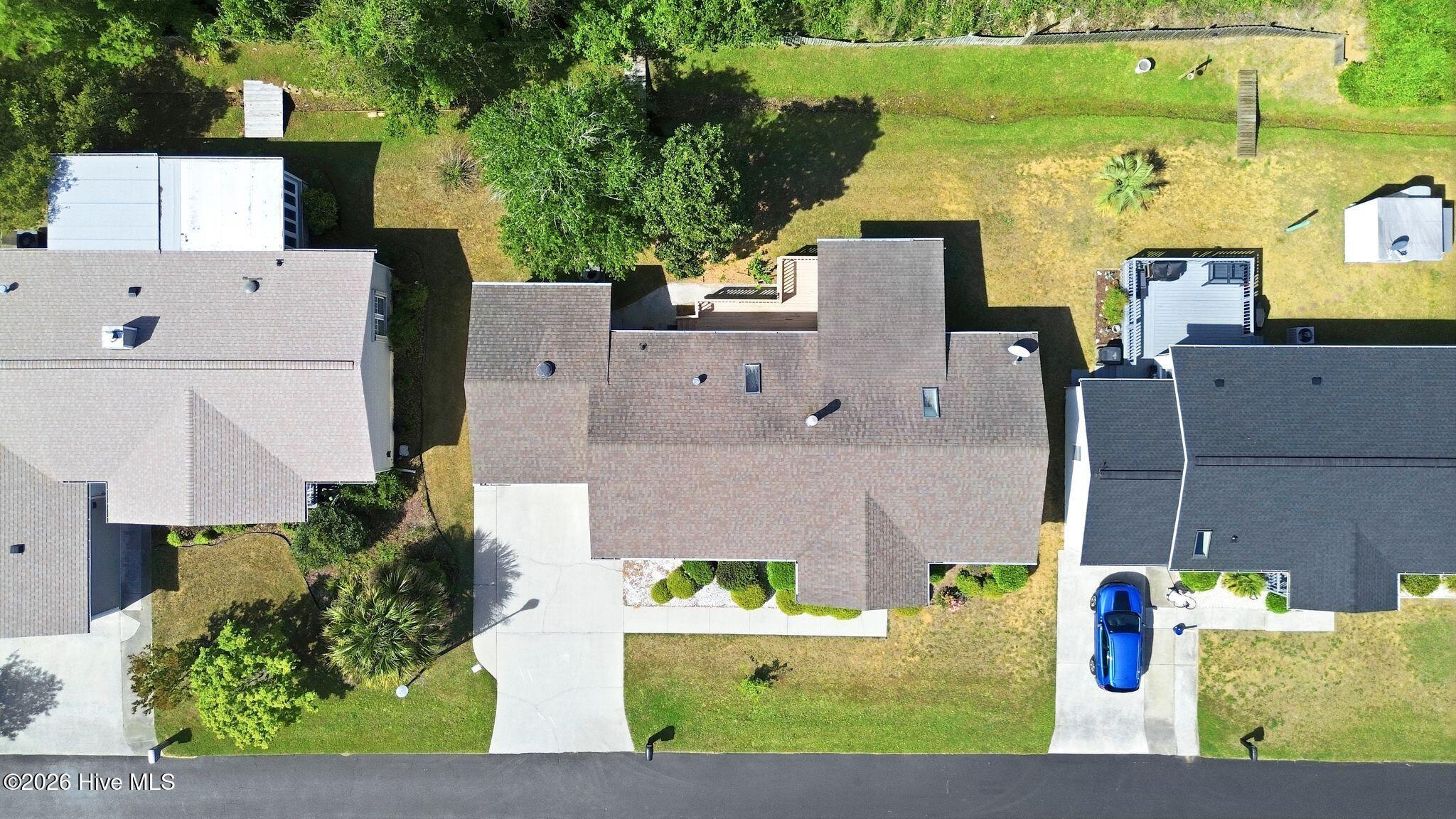 100567371 | Photo 65