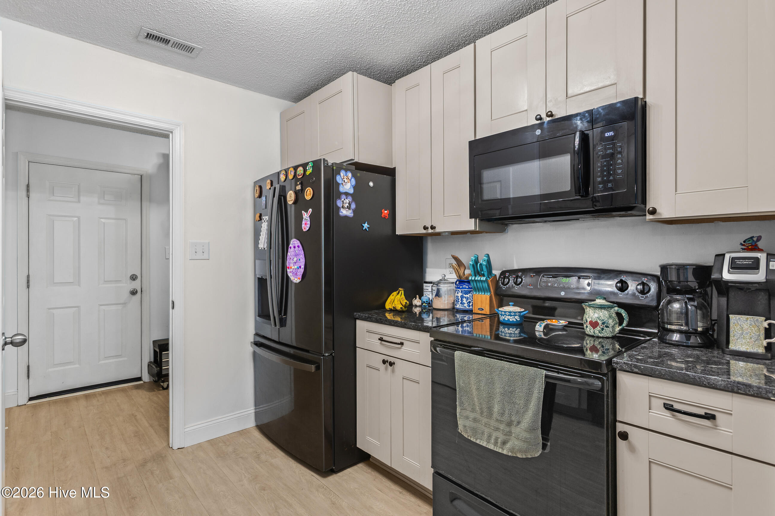 300 Parkwood Drive, Jacksonville, NC, 28546