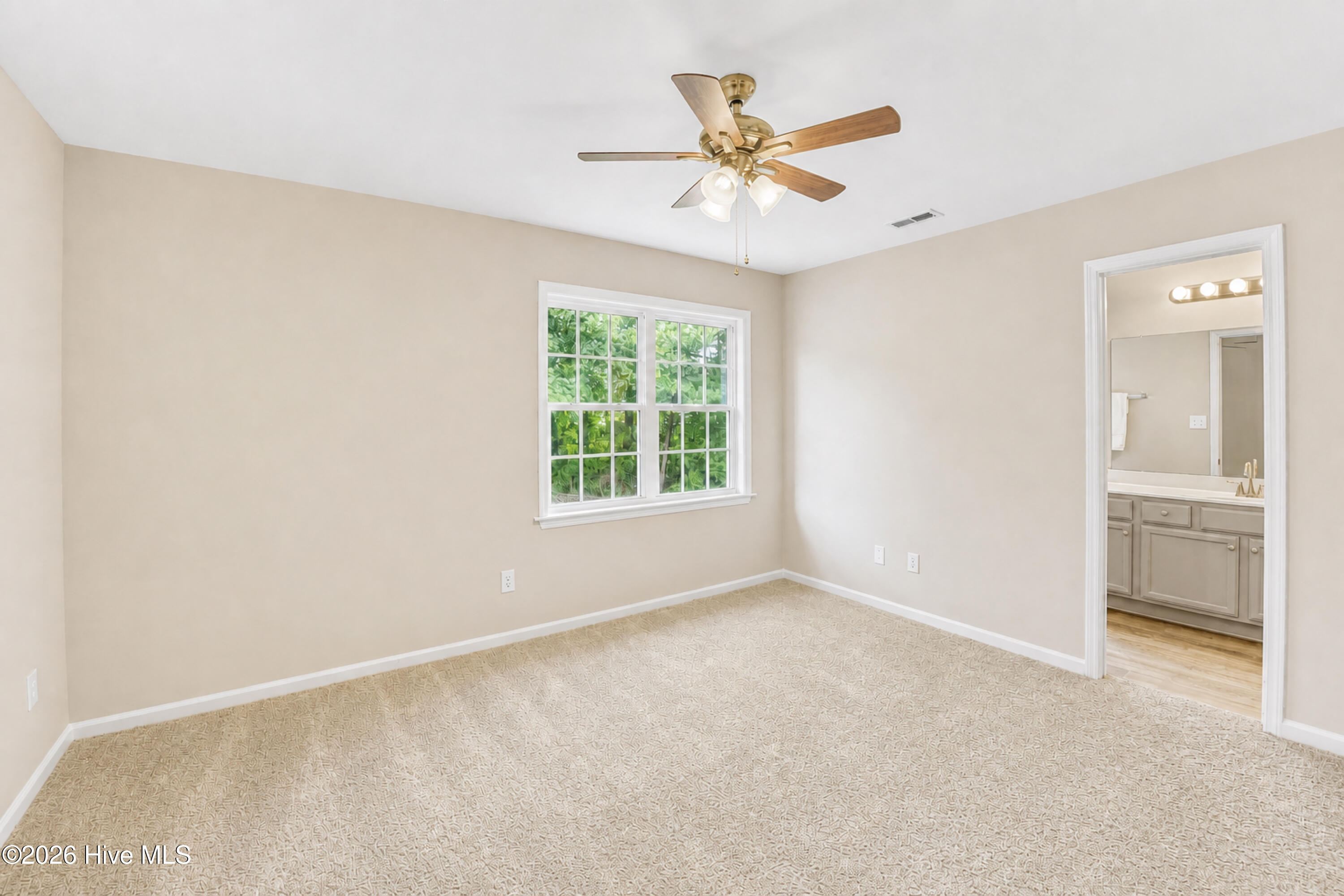303 Big Tree Lane,Chinquapin
