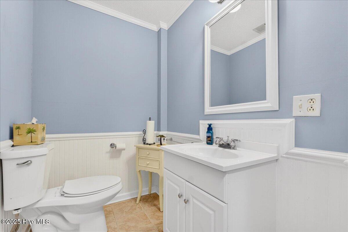 100531606 | Photo 30