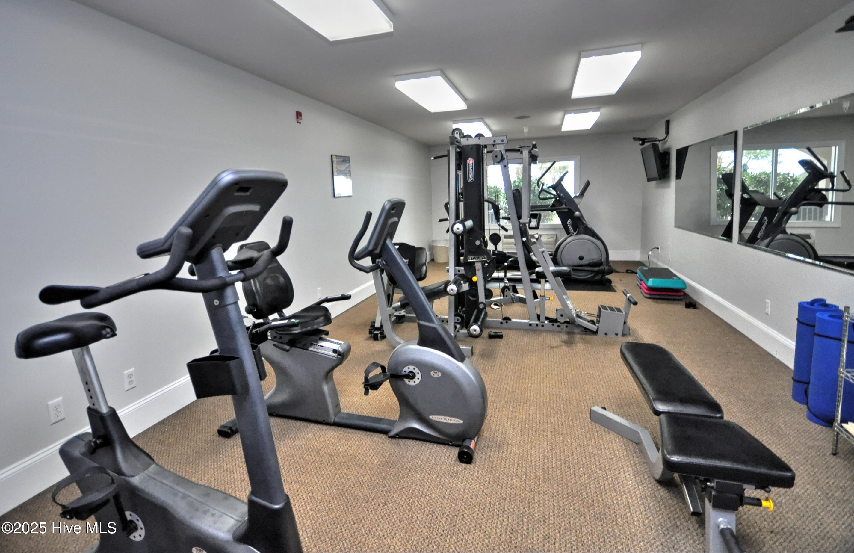 100529014 | Photo 42