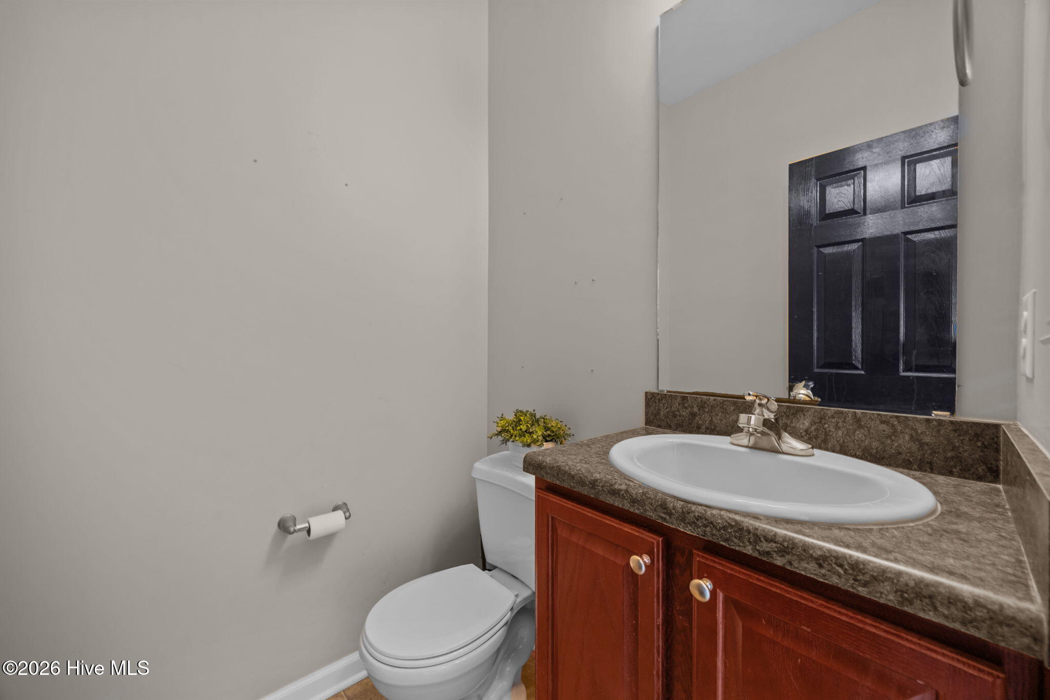 100550928 | Photo 13