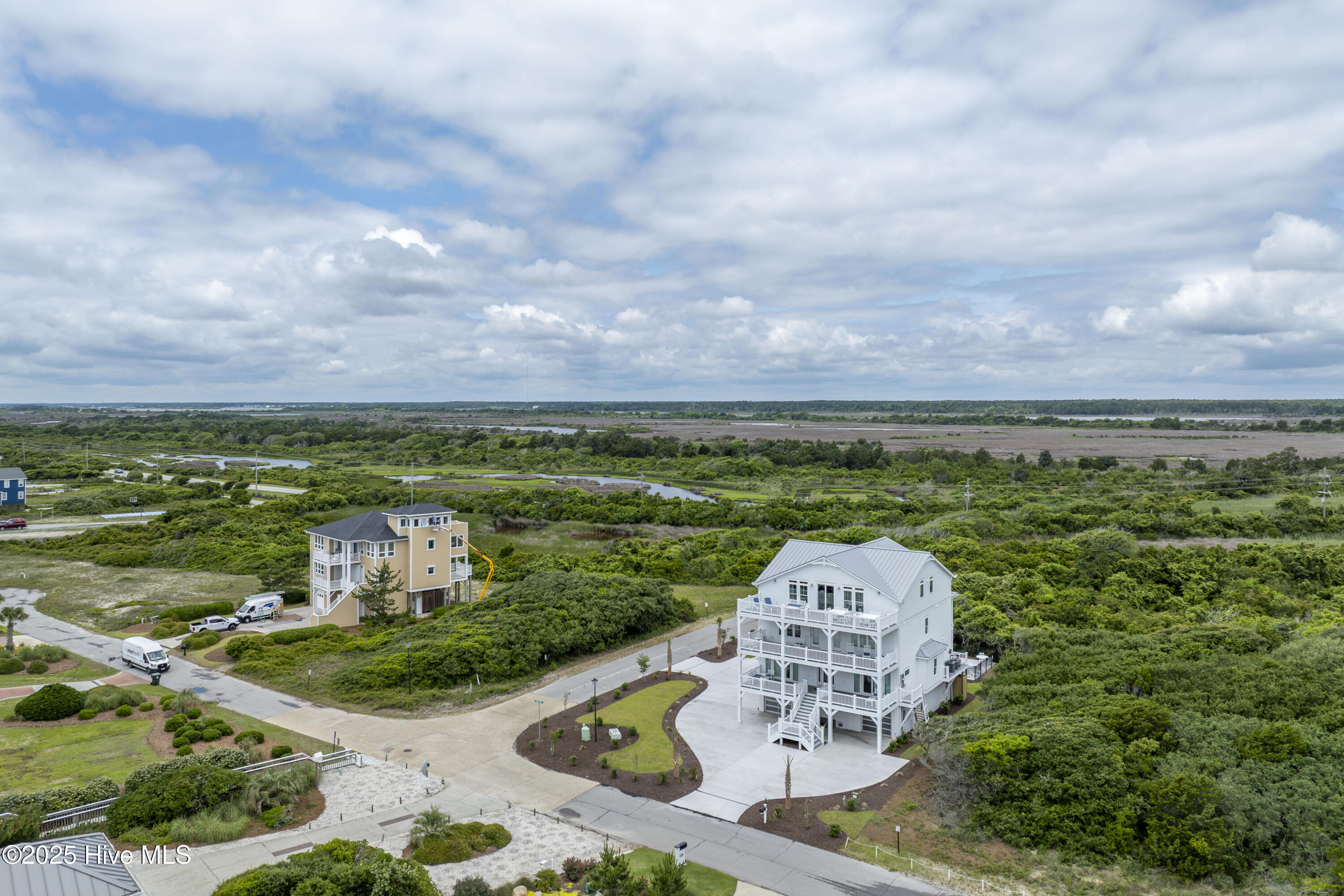 100510701 | Photo 91