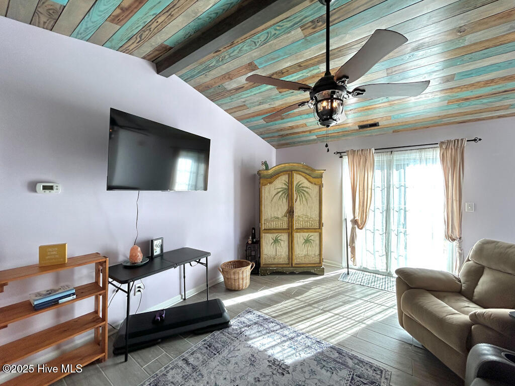 100540831 | Photo 32