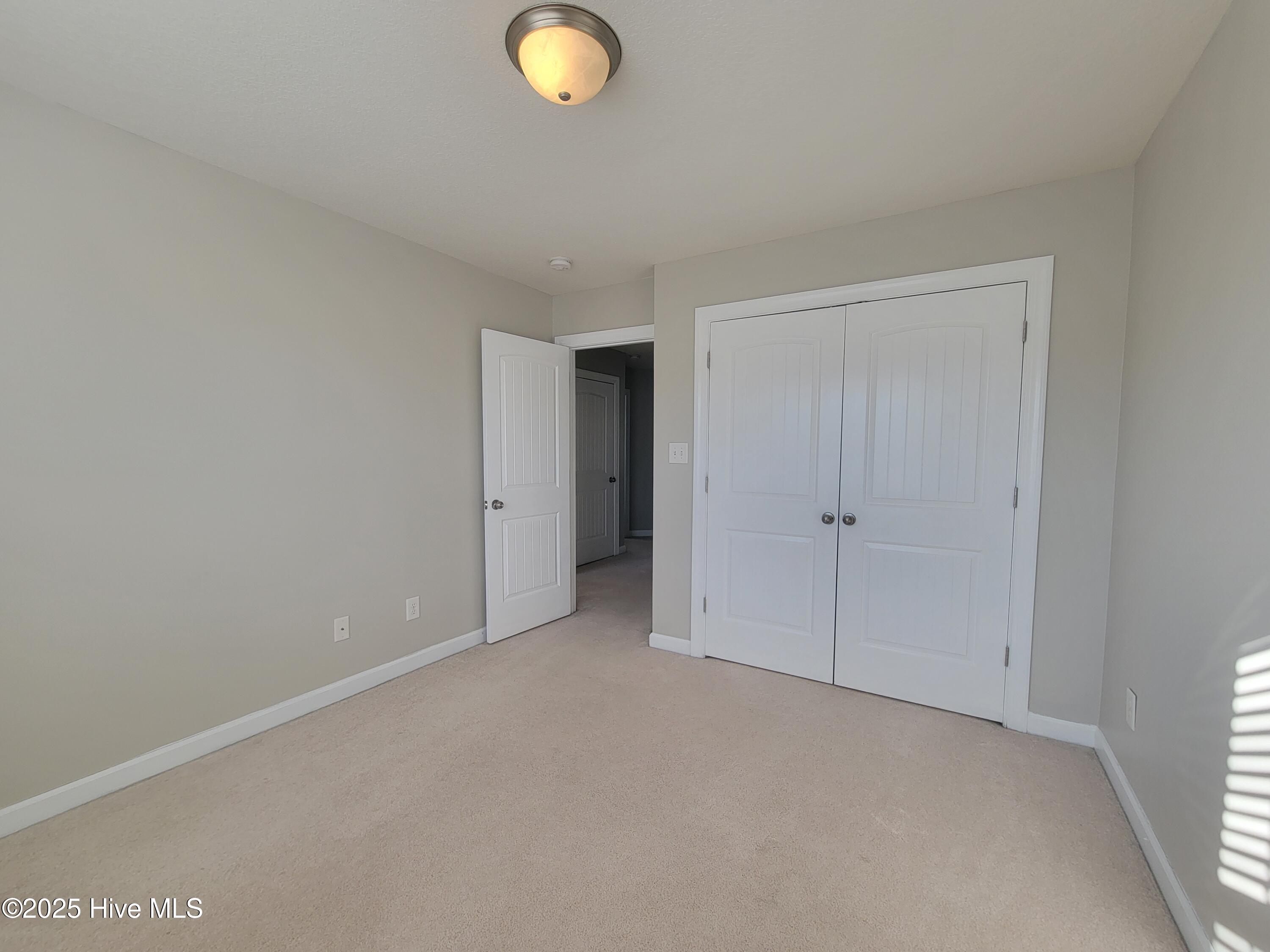 100537987 | Photo 16