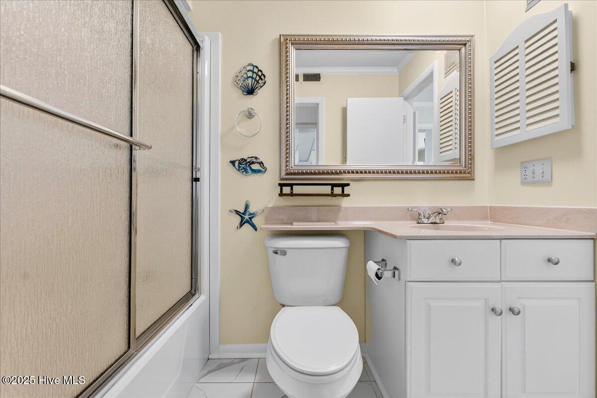 100540886 | Photo 19