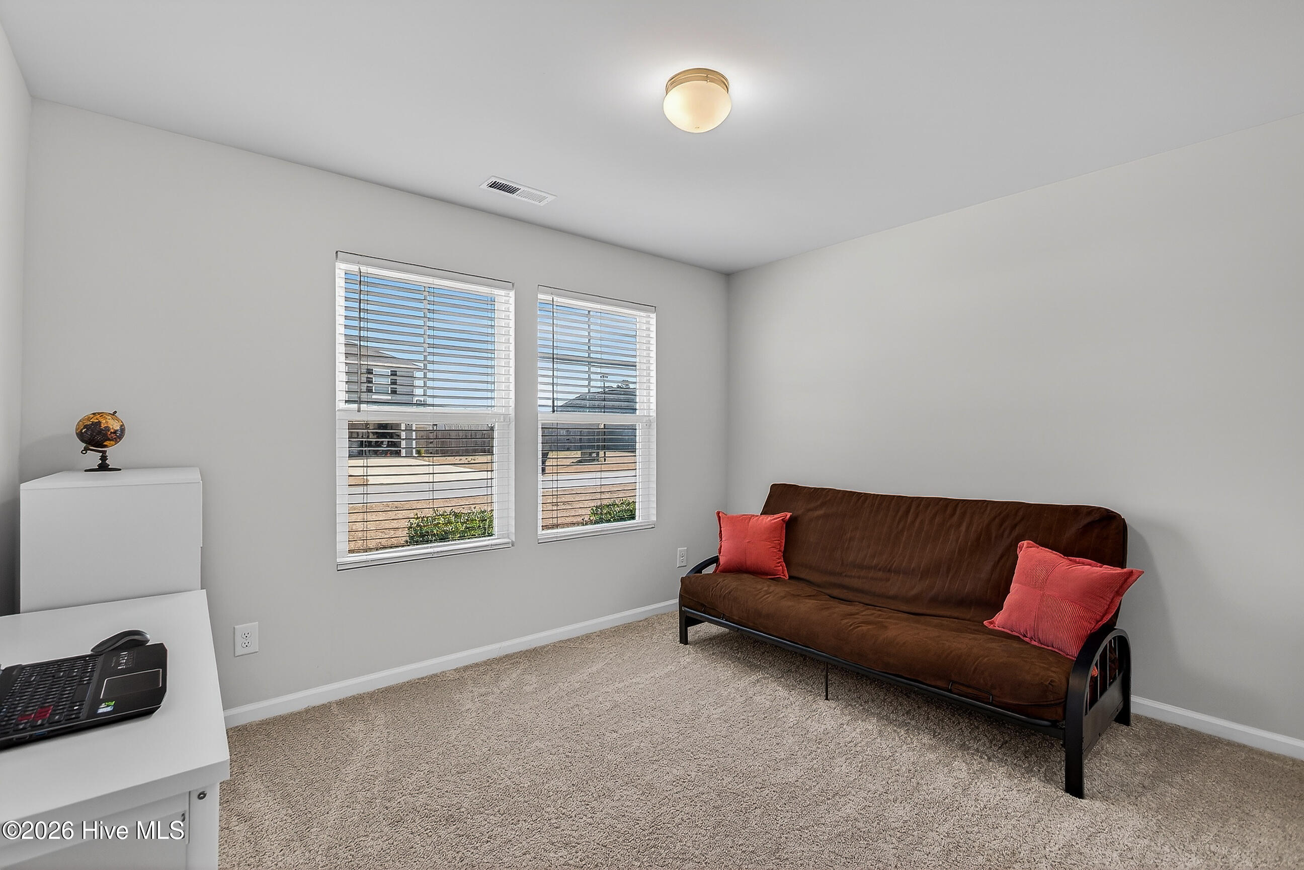 100555689 | Photo 16