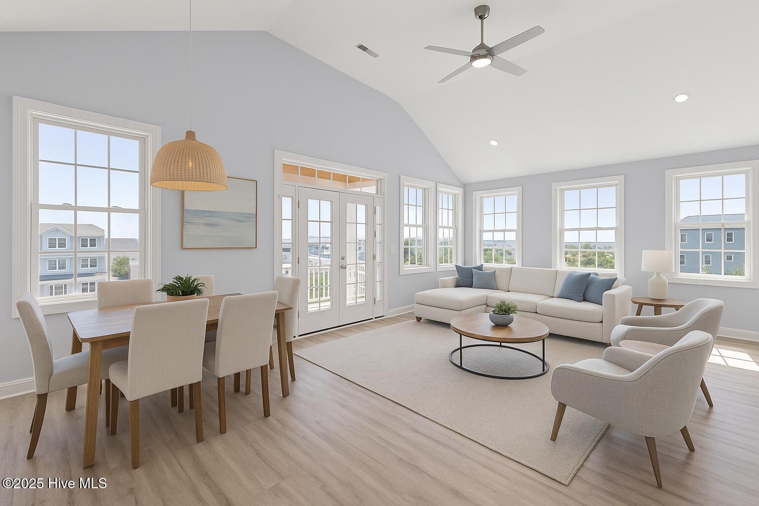 100535479 | Photo 35