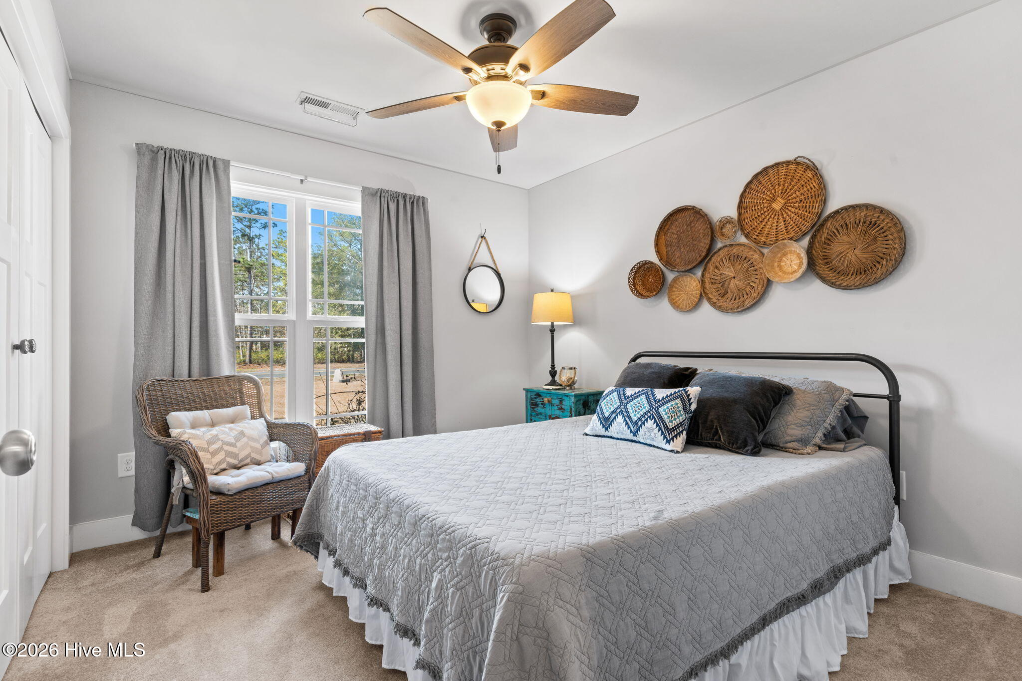 100557943 | Photo 24