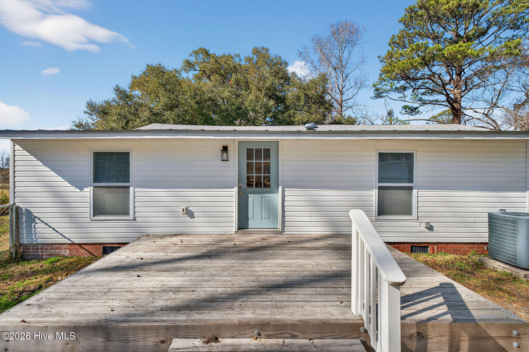 100550452 | Photo 33