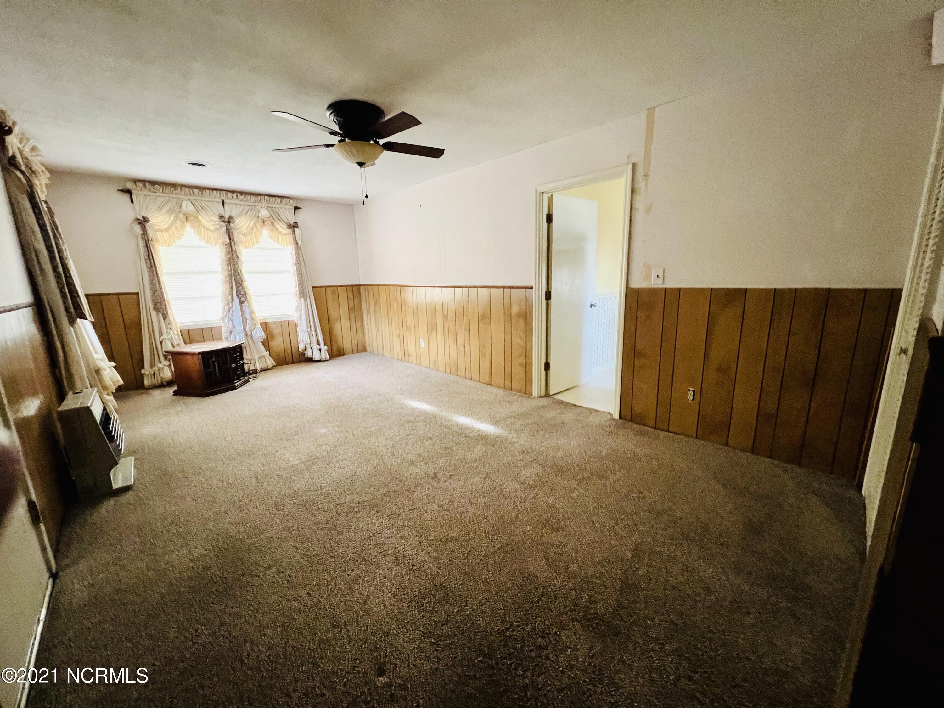 104 Howell Drive, Jacksonville, NC 28540 – photo 6