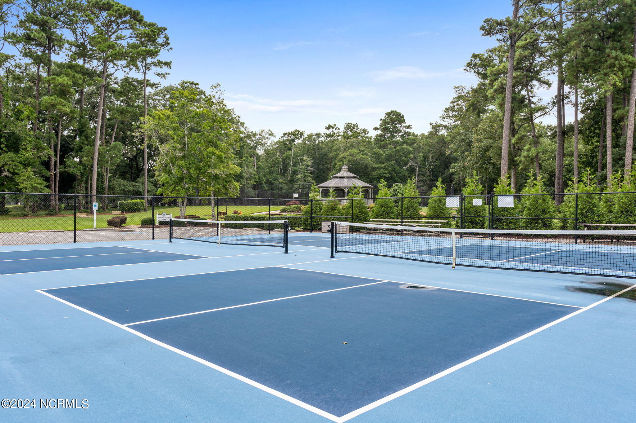 100456942 | Photo 41