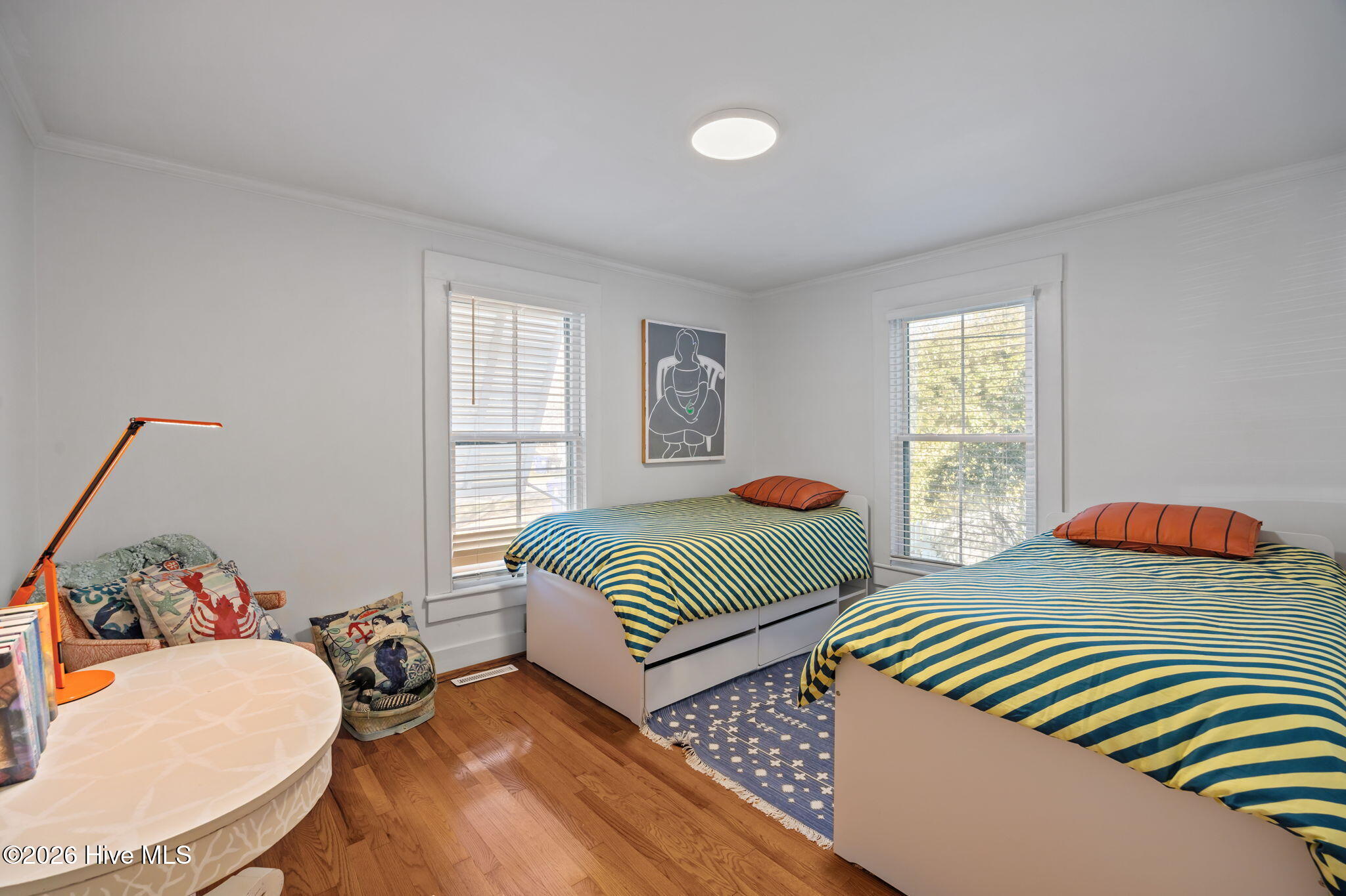 100560514 | Photo 25