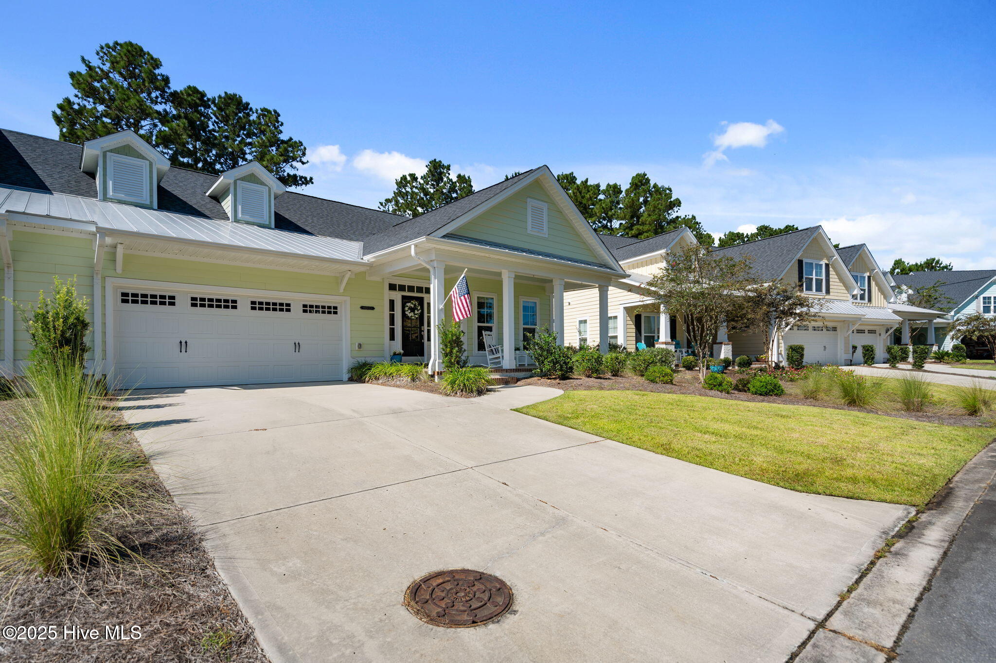 100532627 | Photo 70