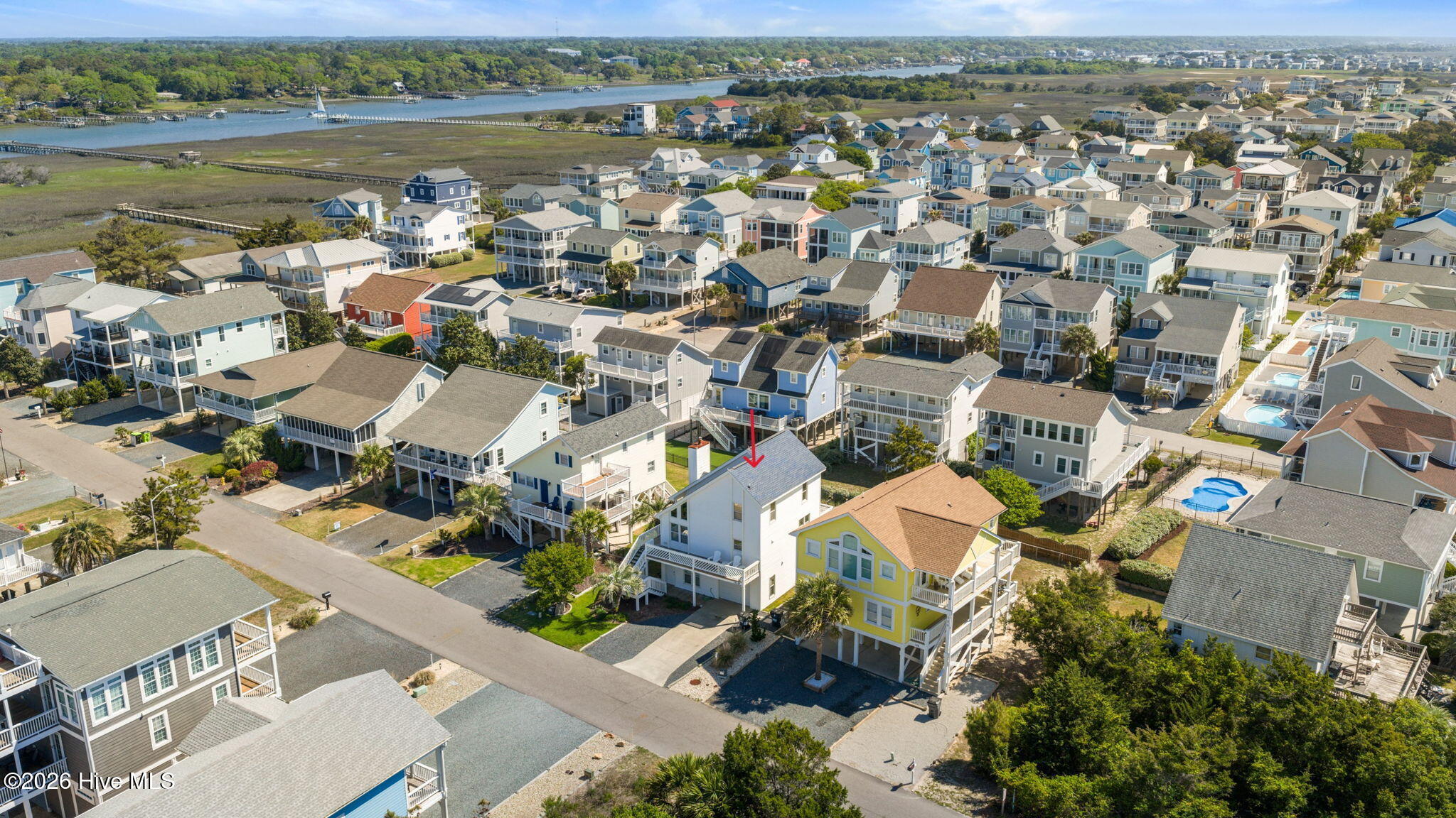 100568335 | Photo 32