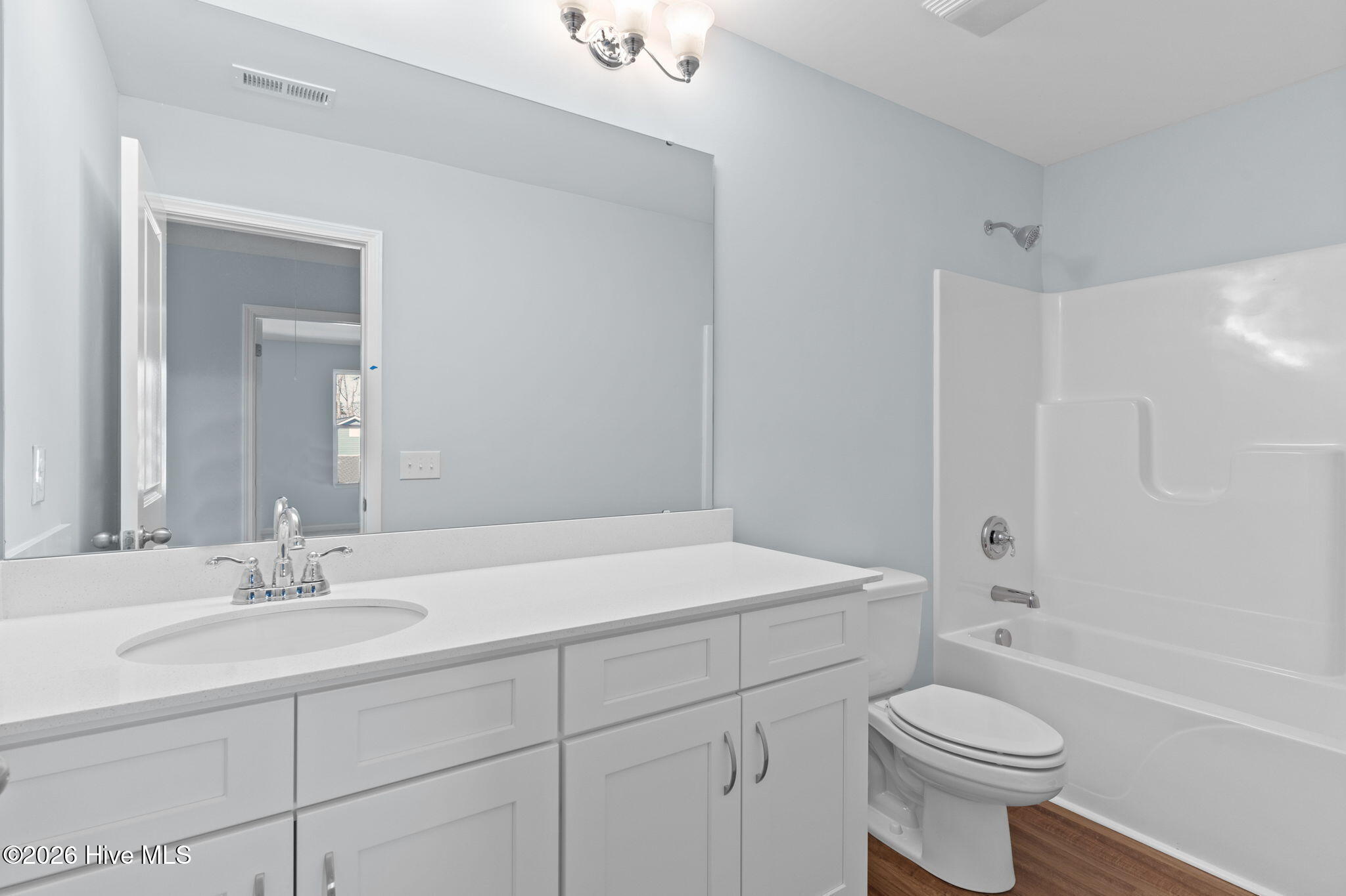 100534637 | Photo 19