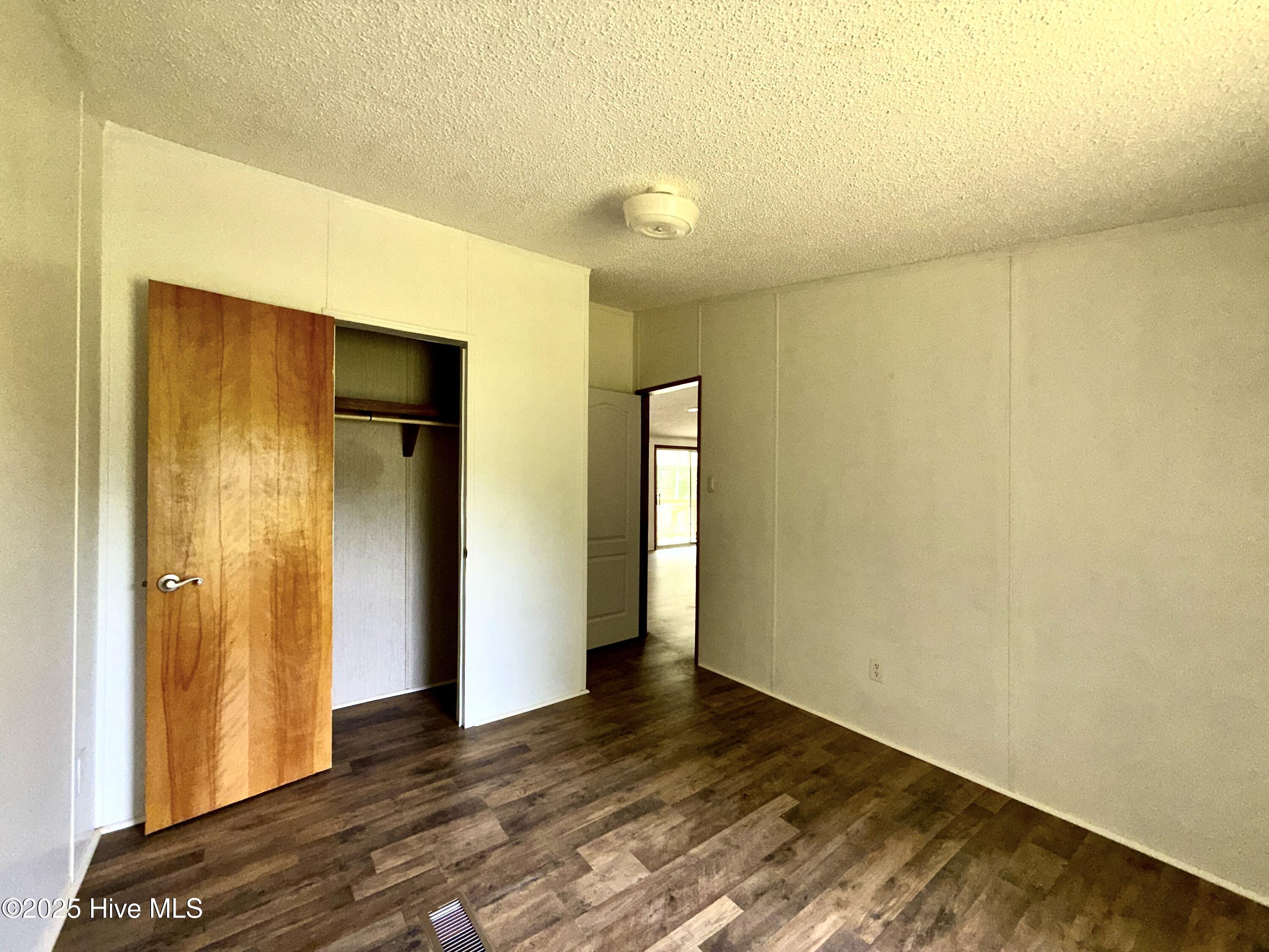 100515602 | Photo 15