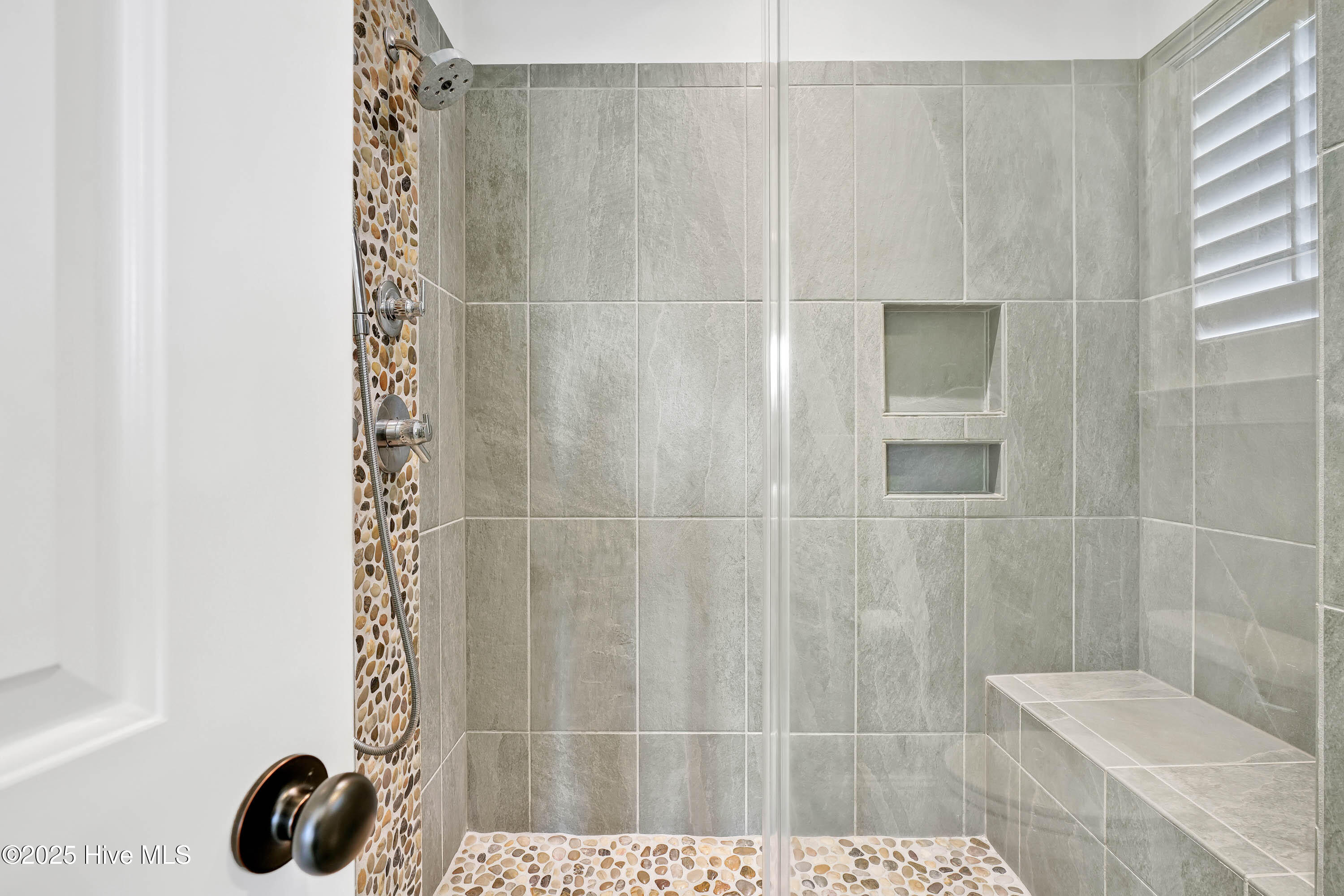 100552715 | Photo 31