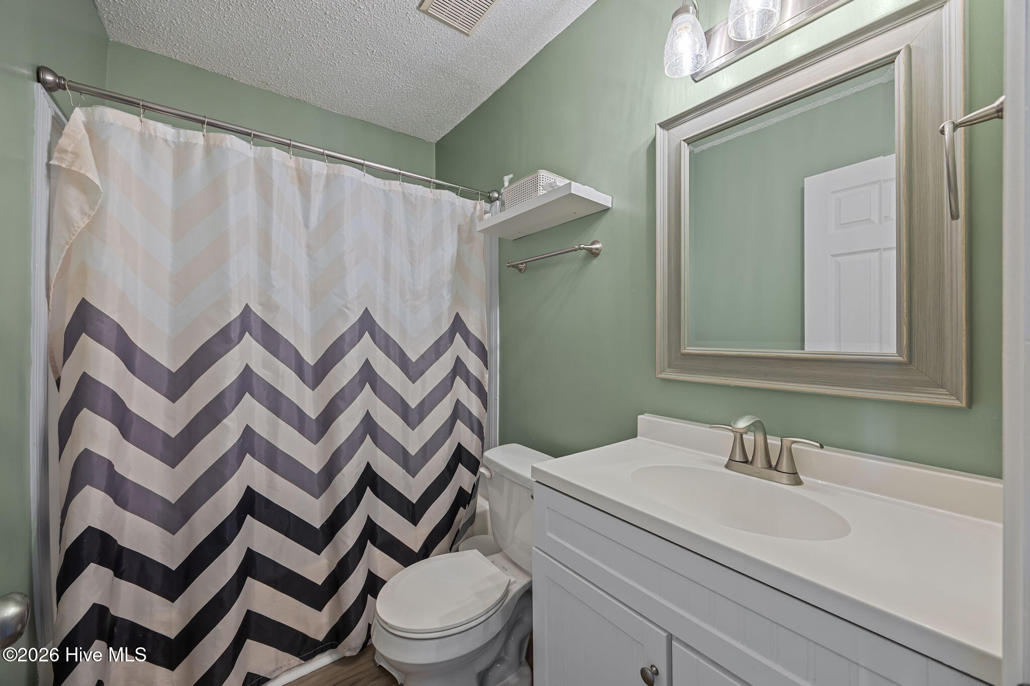 100558764 | Photo 18